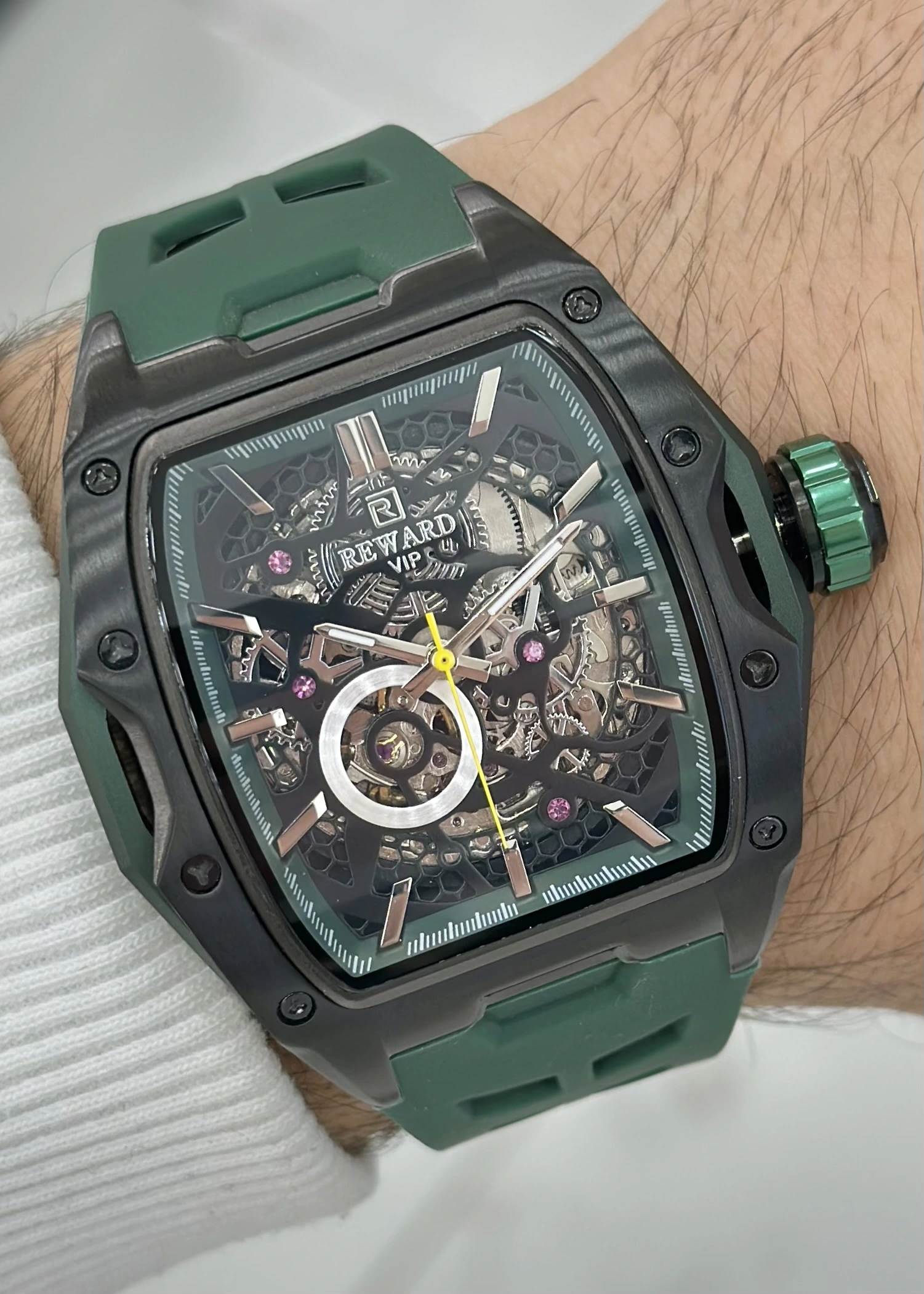 Reward Silikon Kordon Otomatik Erkek Kol Saati Su Geçirmez 2 Yıl Garantili