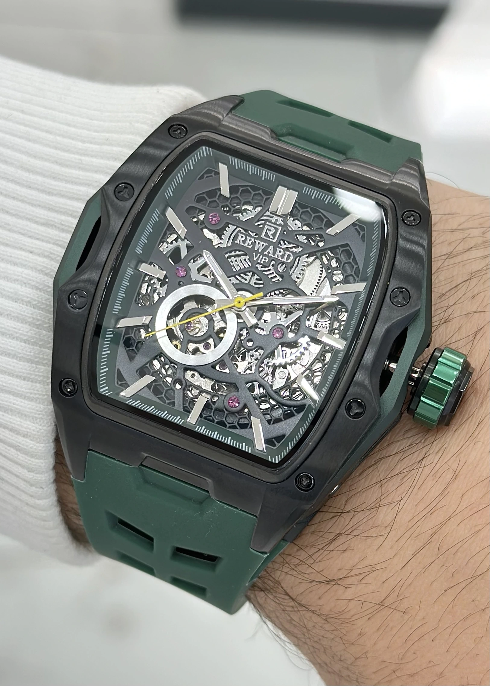 Reward Silikon Kordon Otomatik Erkek Kol Saati Su Geçirmez 2 Yıl Garantili