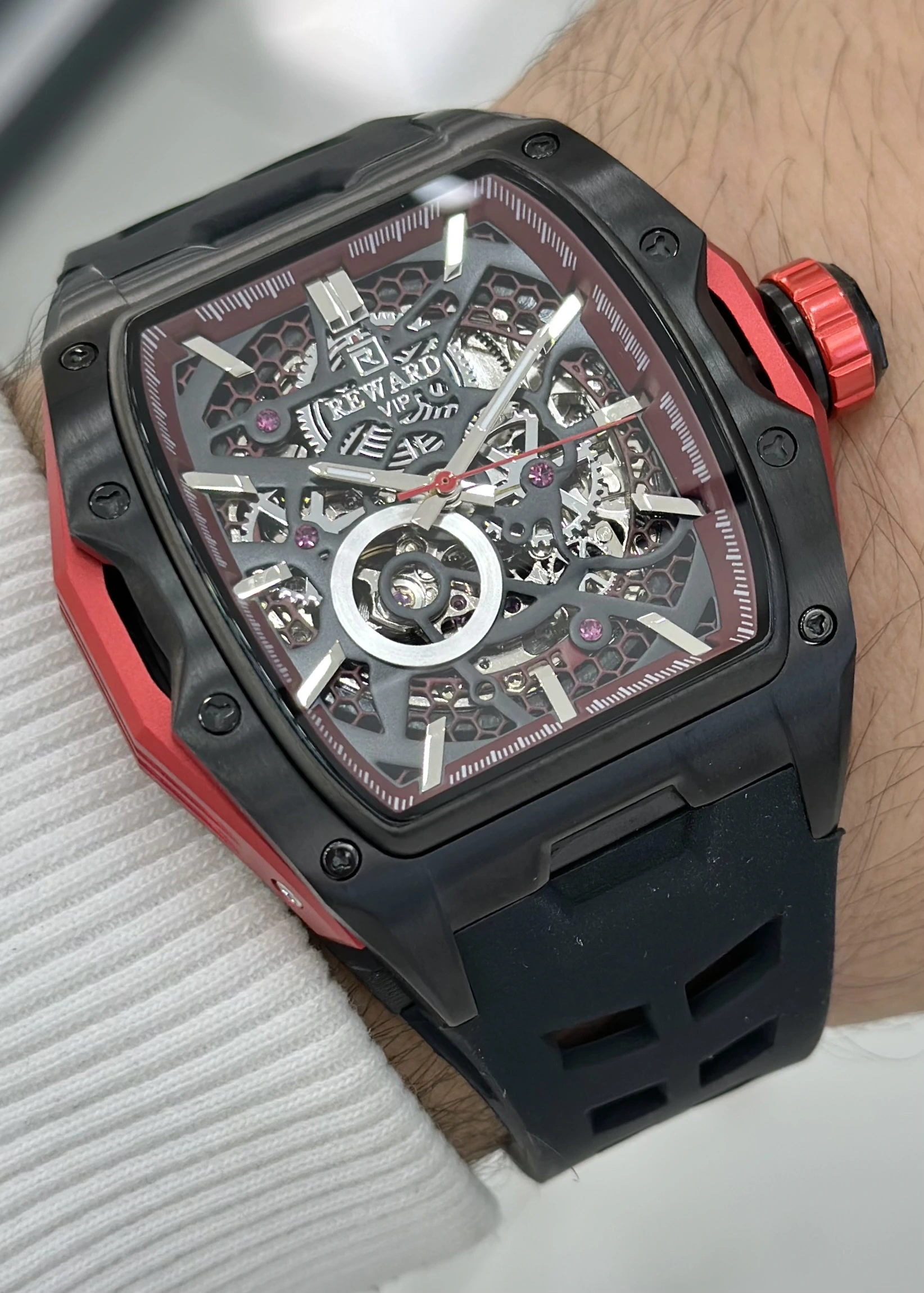 Reward Silikon Kordon Otomatik Erkek Kol Saati Su Geçirmez 2 Yıl Garantili