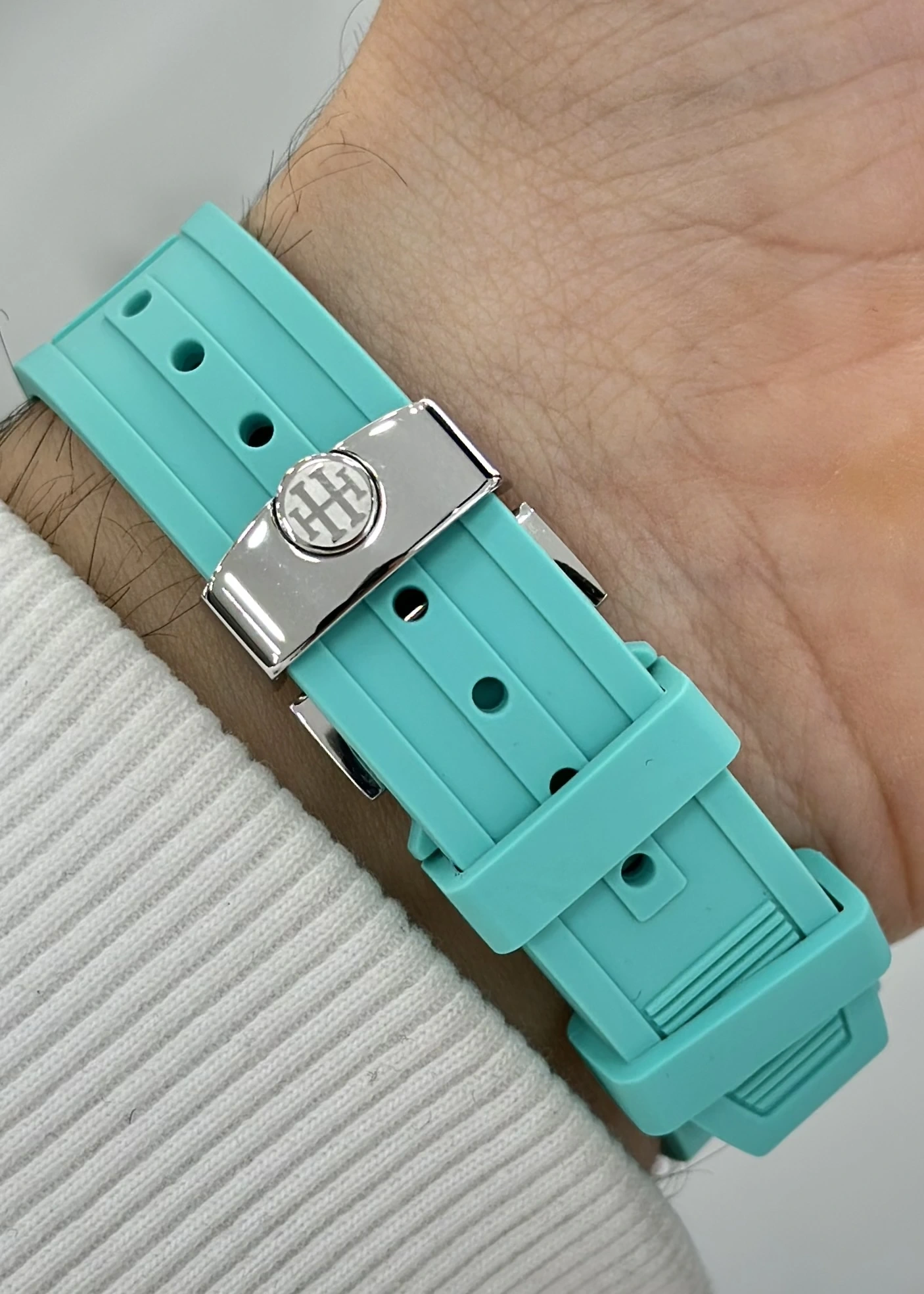 Hislon Orijinal Silikon Kordon Ultra Slim Erkek Kol Saati ILKCL127T-10BS