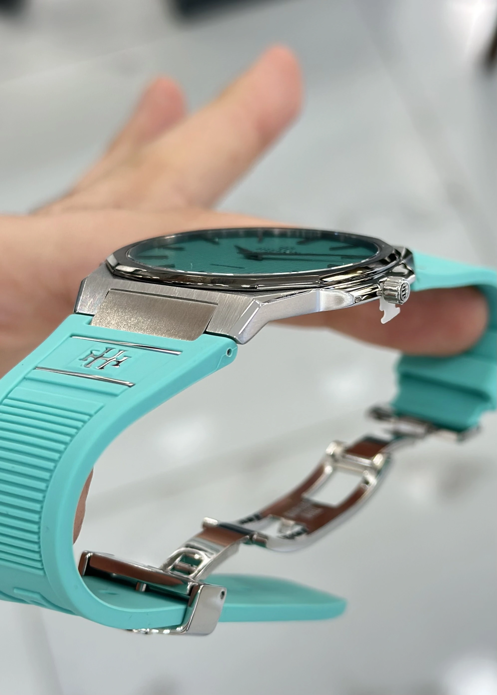 Hislon Orijinal Silikon Kordon Ultra Slim Erkek Kol Saati ILKCL127T-10BS