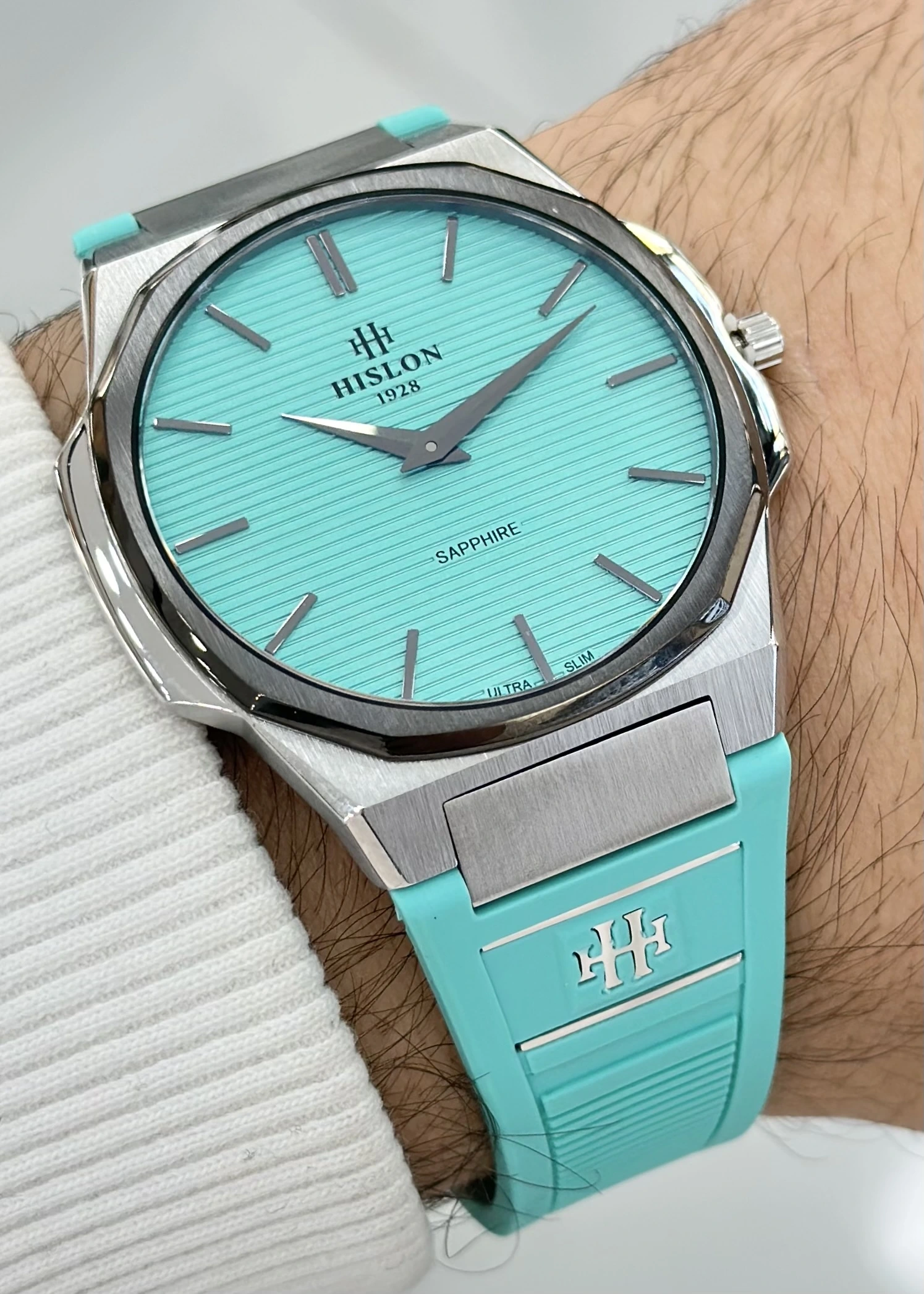 Hislon Orijinal Silikon Kordon Ultra Slim Erkek Kol Saati ILKCL127T-10BS