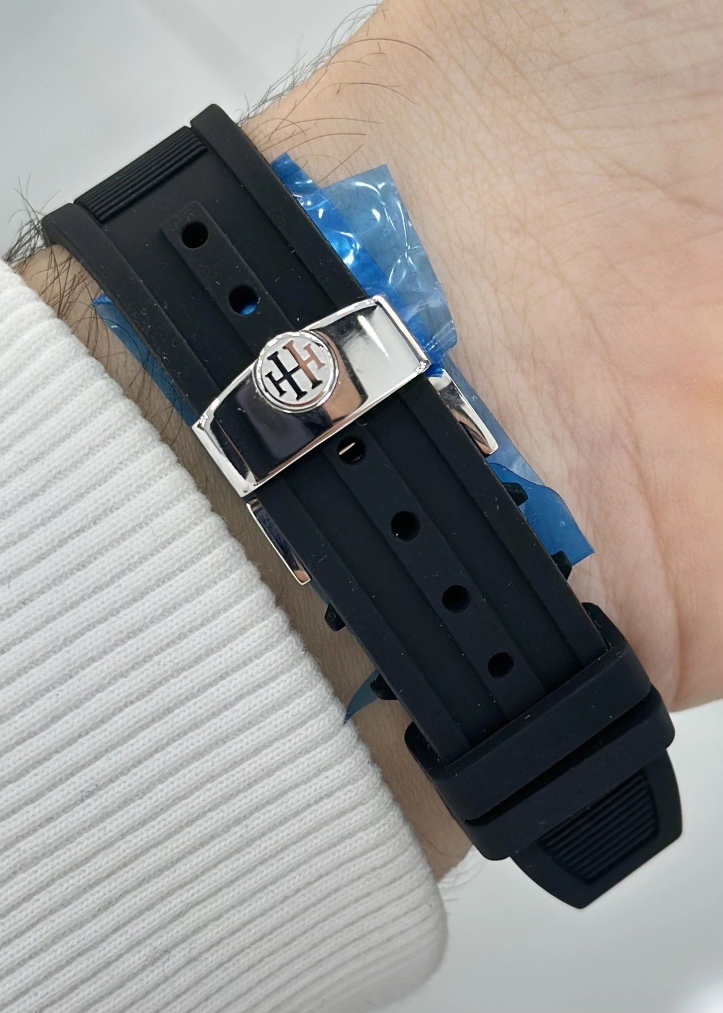Hislon Orijinal Silikon Kordon Ultra Slim Erkek Kol Saati ILKCL127T-04BR