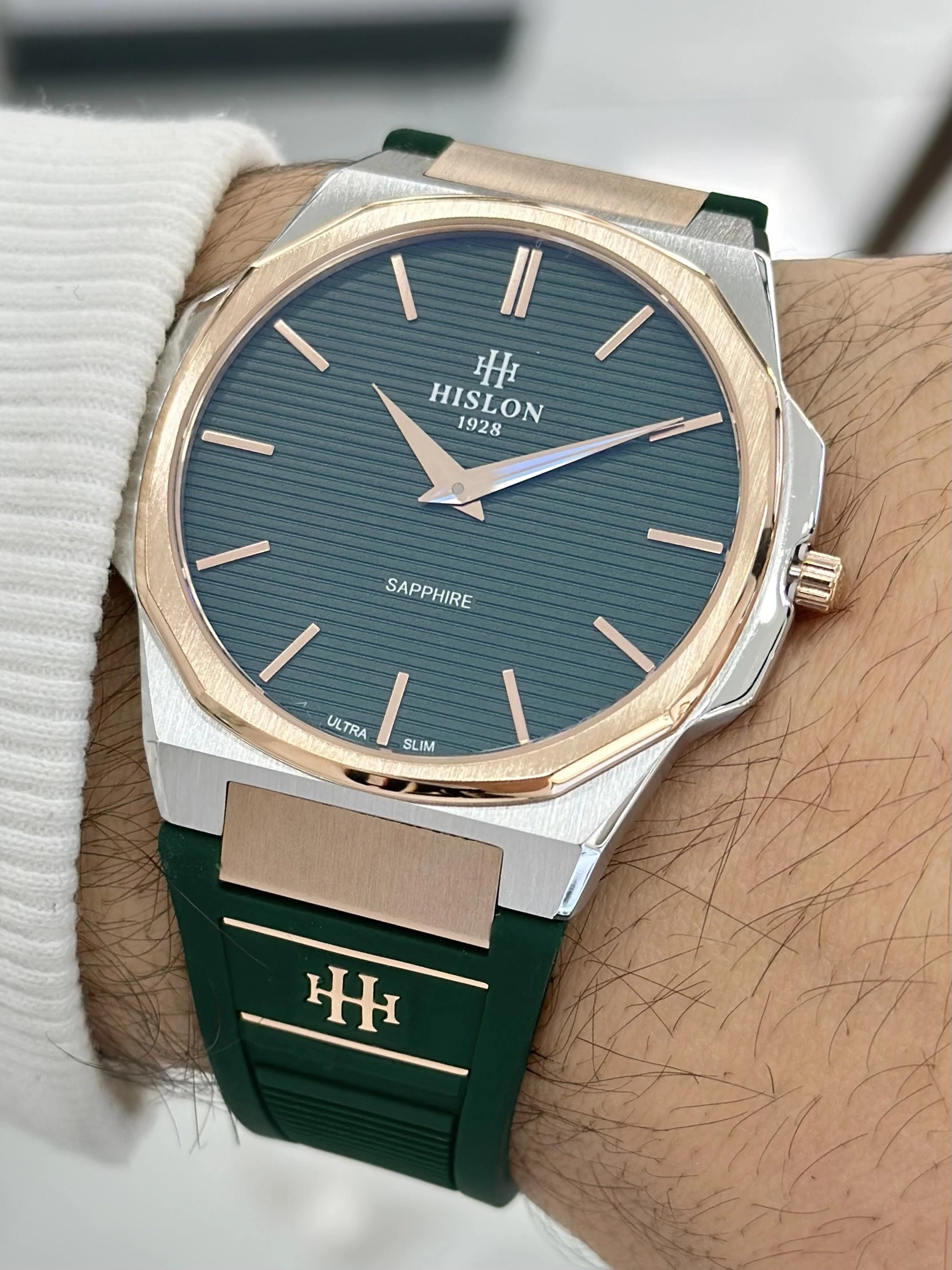 Hislon Orijinal Silikon Kordon Ultra Slim Erkek Kol Saati ILKCL127T-25YR