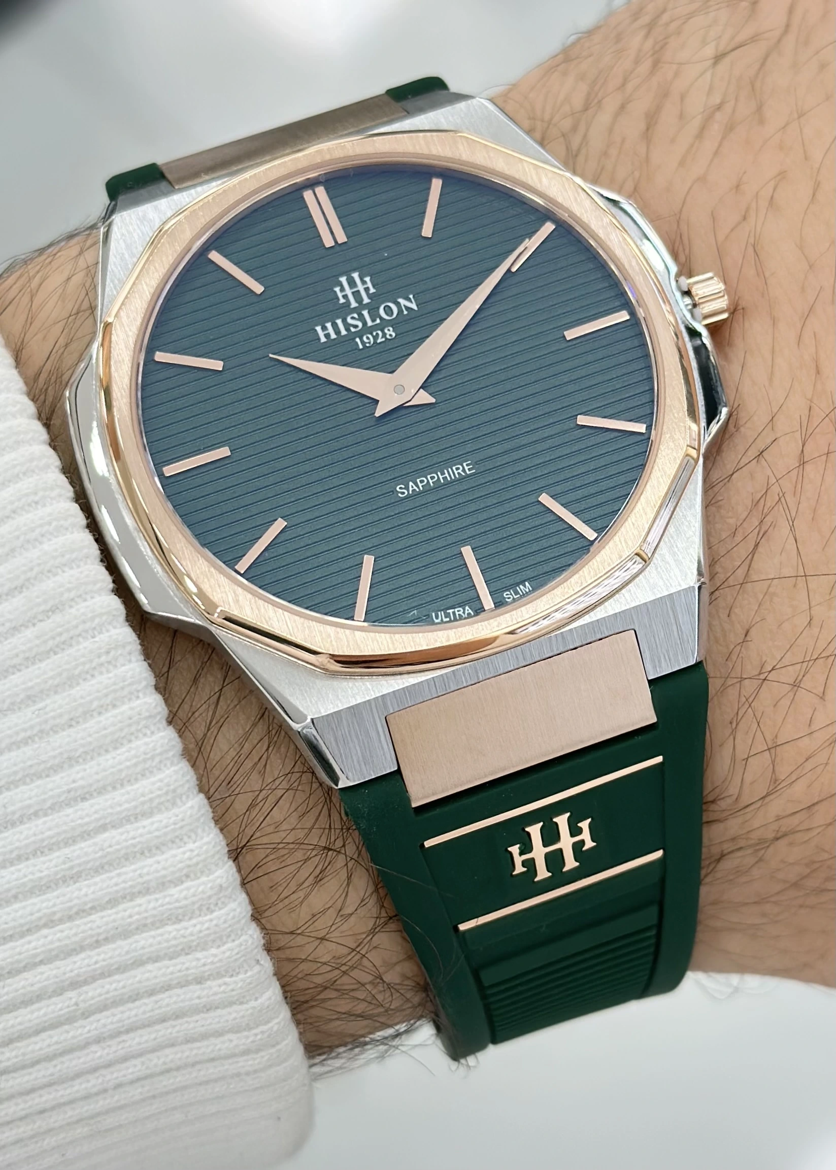 Hislon Orijinal Silikon Kordon Ultra Slim Erkek Kol Saati ILKCL127T-25YR