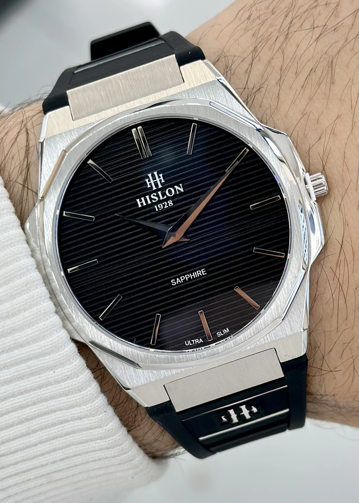 Hislon Orijinal Silikon Kordon Ultra Slim Erkek Kol Saati ILKCL127T-04BS