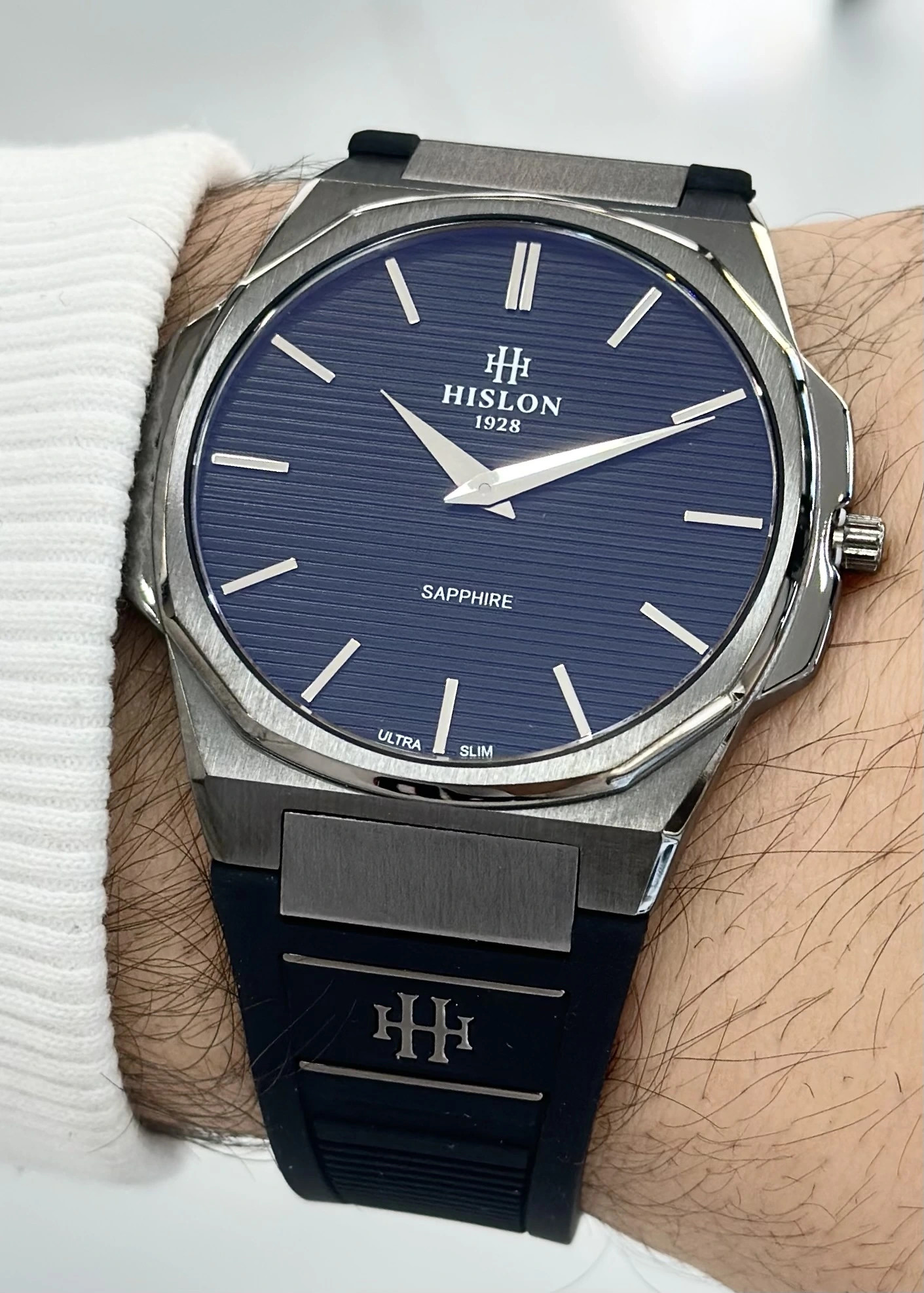 Hislon Orijinal Silikon Kordon Ultra Slim Erkek Kol Saati ILKCL127N-04BS