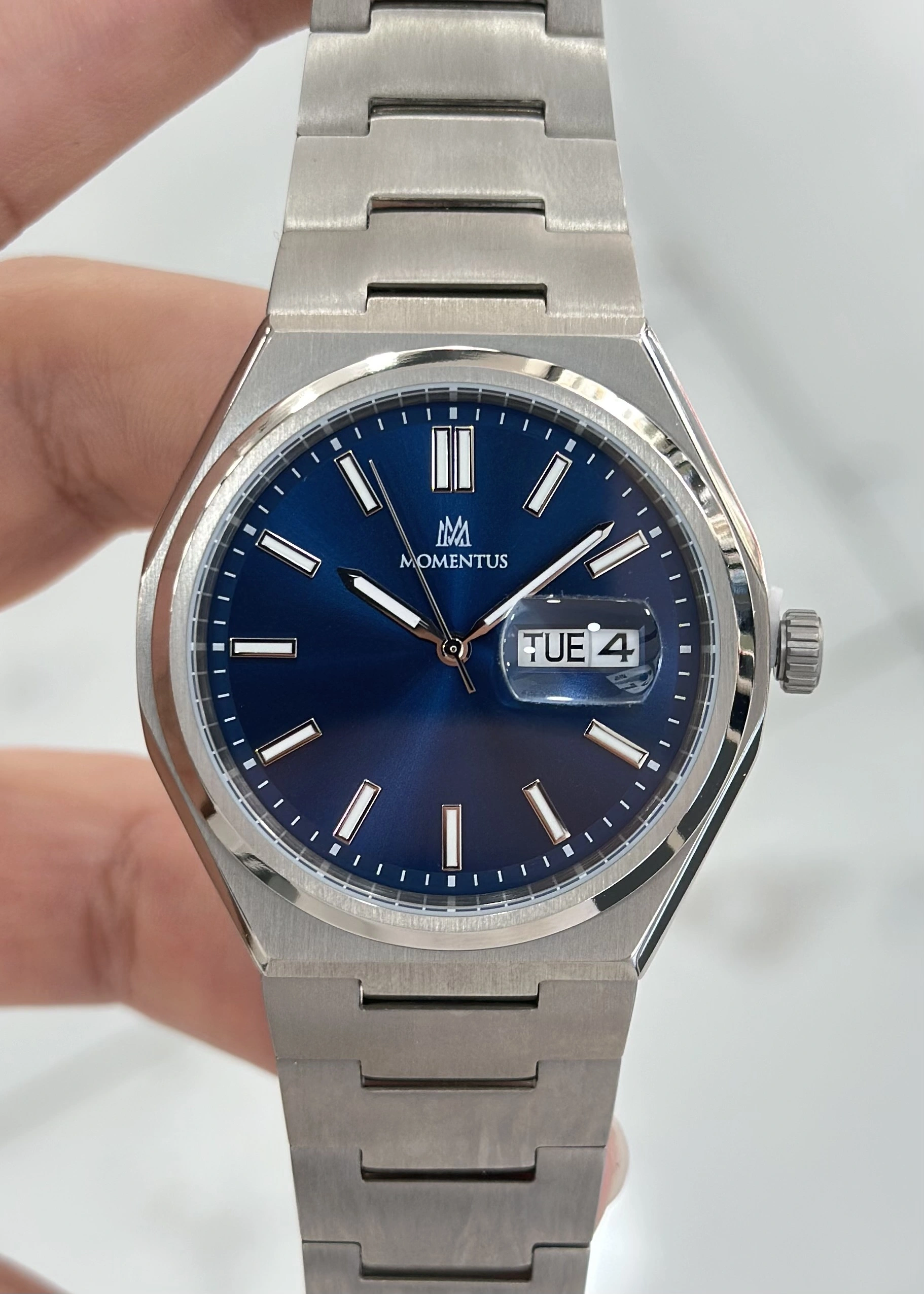Momentus Lacivert Kadran Titanyum kordon 5ATM Su Geçirmezlik Erkek Kol Saati ILKCM380S.11SS