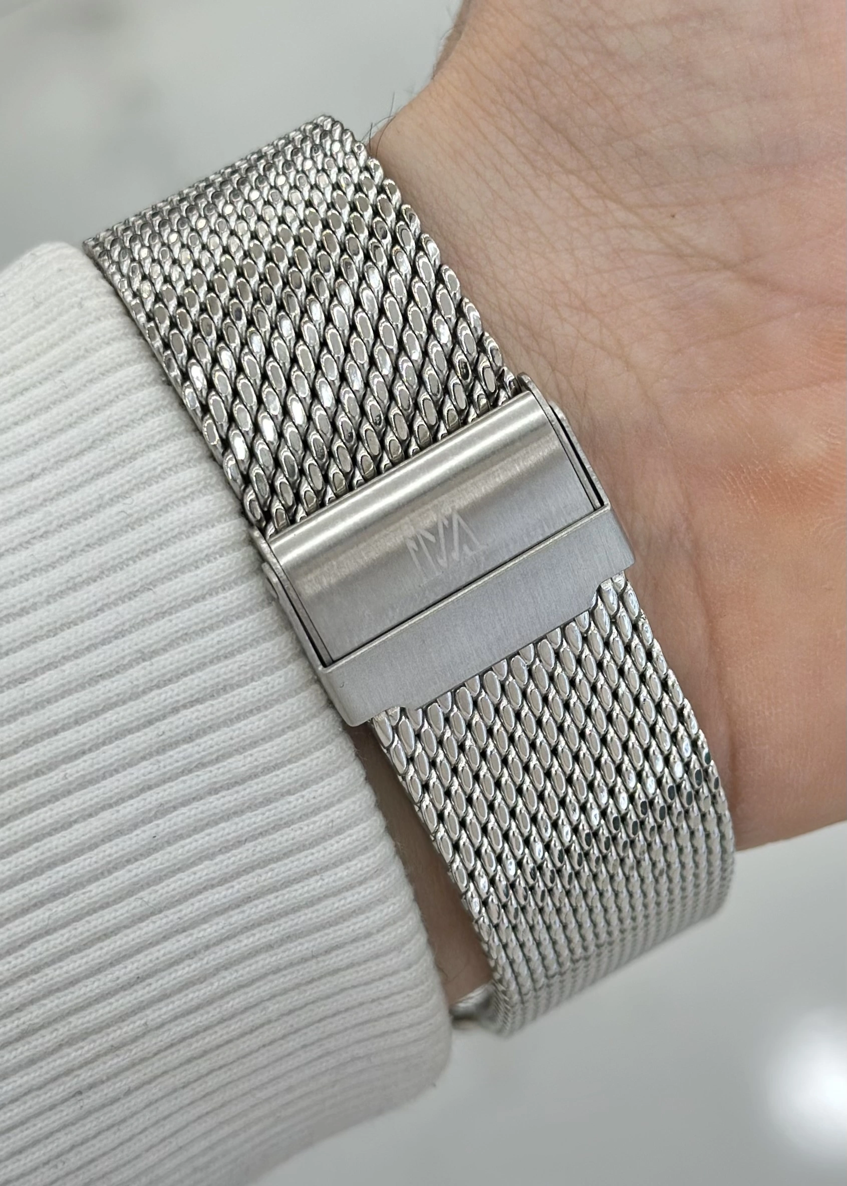 Momentus Orijinal Hasır Kordon 5ATM Su Geçirmezlik Erkek Kol Saati ILKTM250S-02SS