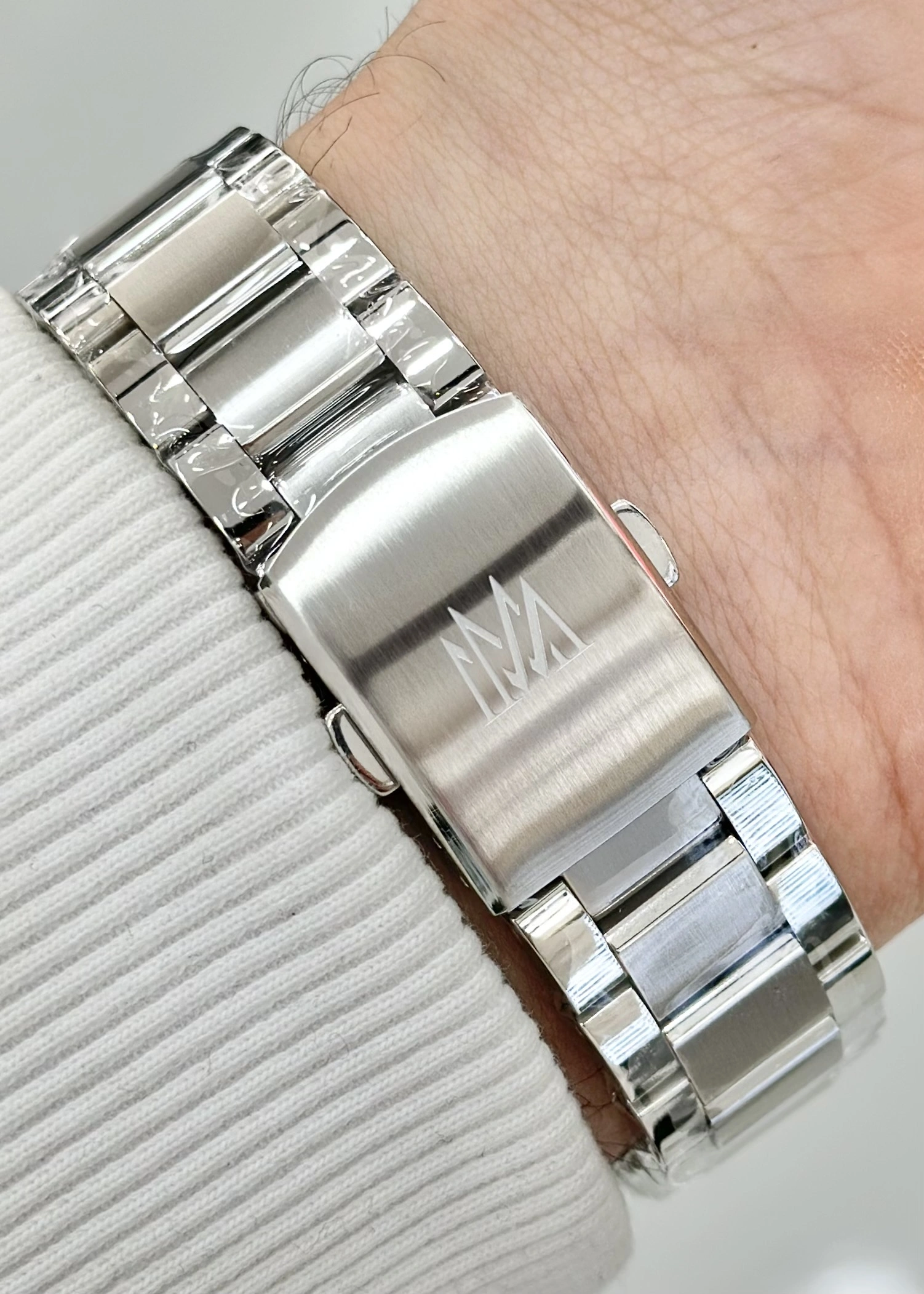 Momentus ILKSC370S-03SS 5ATM Su Geçirmezlik Fonksiyonlu Çelik Kordon Erkek Kol Saati