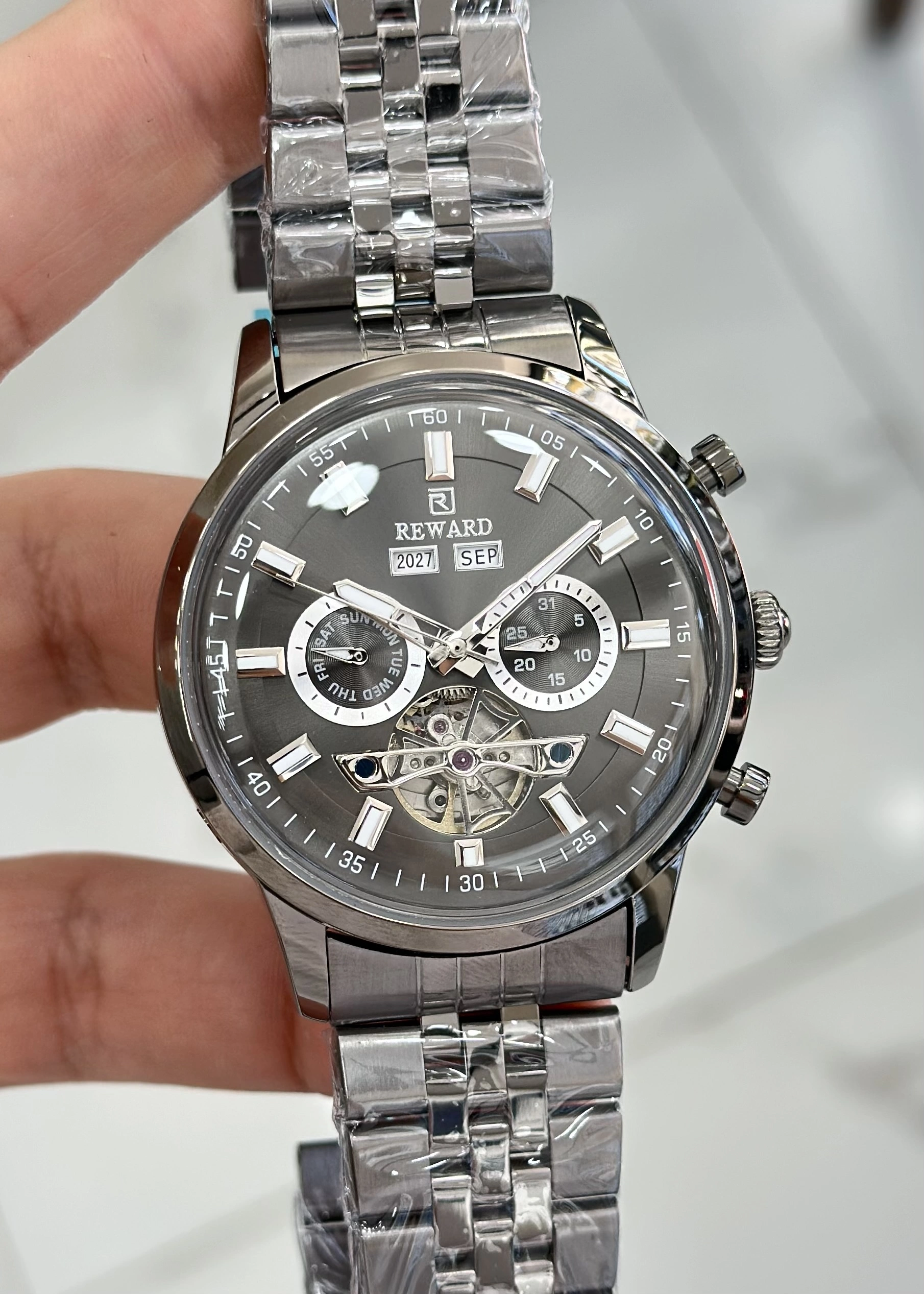 Reward Çelik Kordon Fonksiyonlu Füme Katran Otomatik Erkek Kol Saati ILK.47