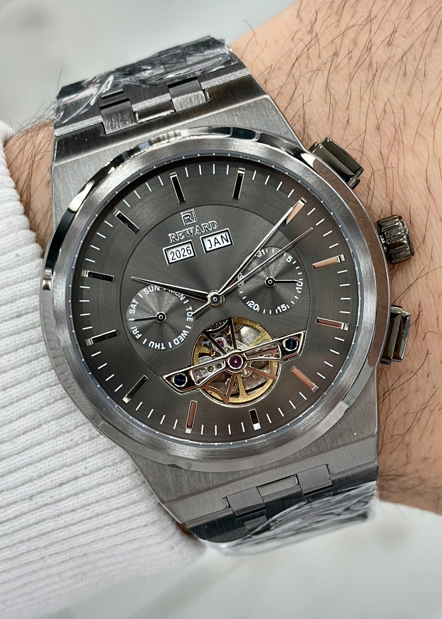 Reward Çelik Kordon Fonksiyonlu Siyah kadran Su Geçirmez Orijinal 2 Yıl Garantili Erkek Kol Saati ILK.97