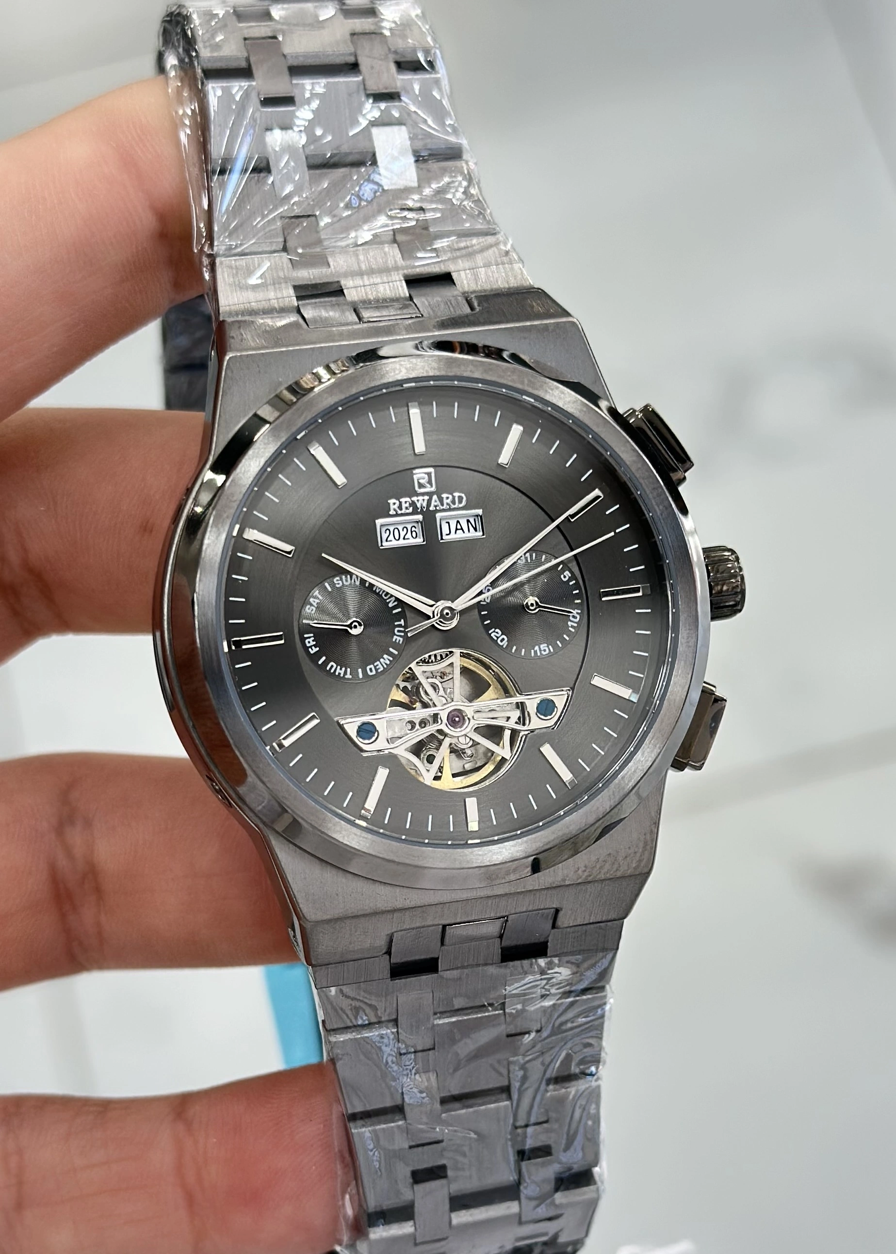 Reward Çelik Kordon Fonksiyonlu Siyah kadran Su Geçirmez Orijinal 2 Yıl Garantili Erkek Kol Saati ILK.97