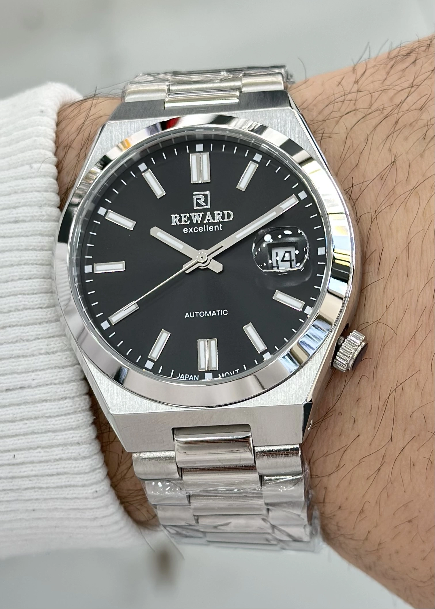 Reward Orijinal 2 Yıl Garantili Siyah Katran Çelik Kordon Otomatik Erkek Kol Saati ILK.23.CS