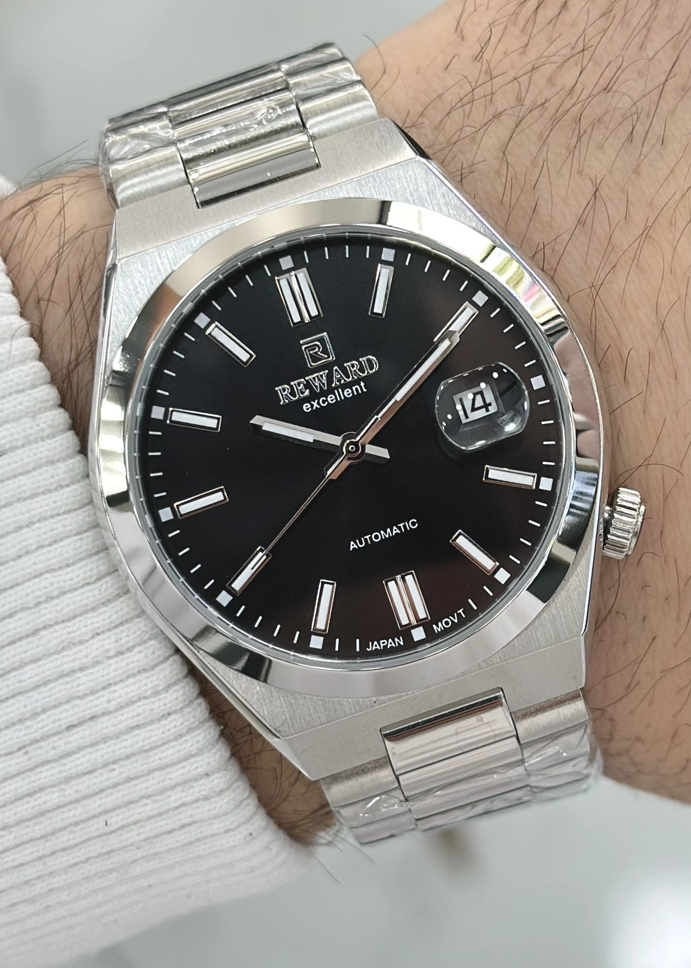 Reward Orijinal 2 Yıl Garantili Siyah Katran Çelik Kordon Otomatik Erkek Kol Saati ILK.23.CS