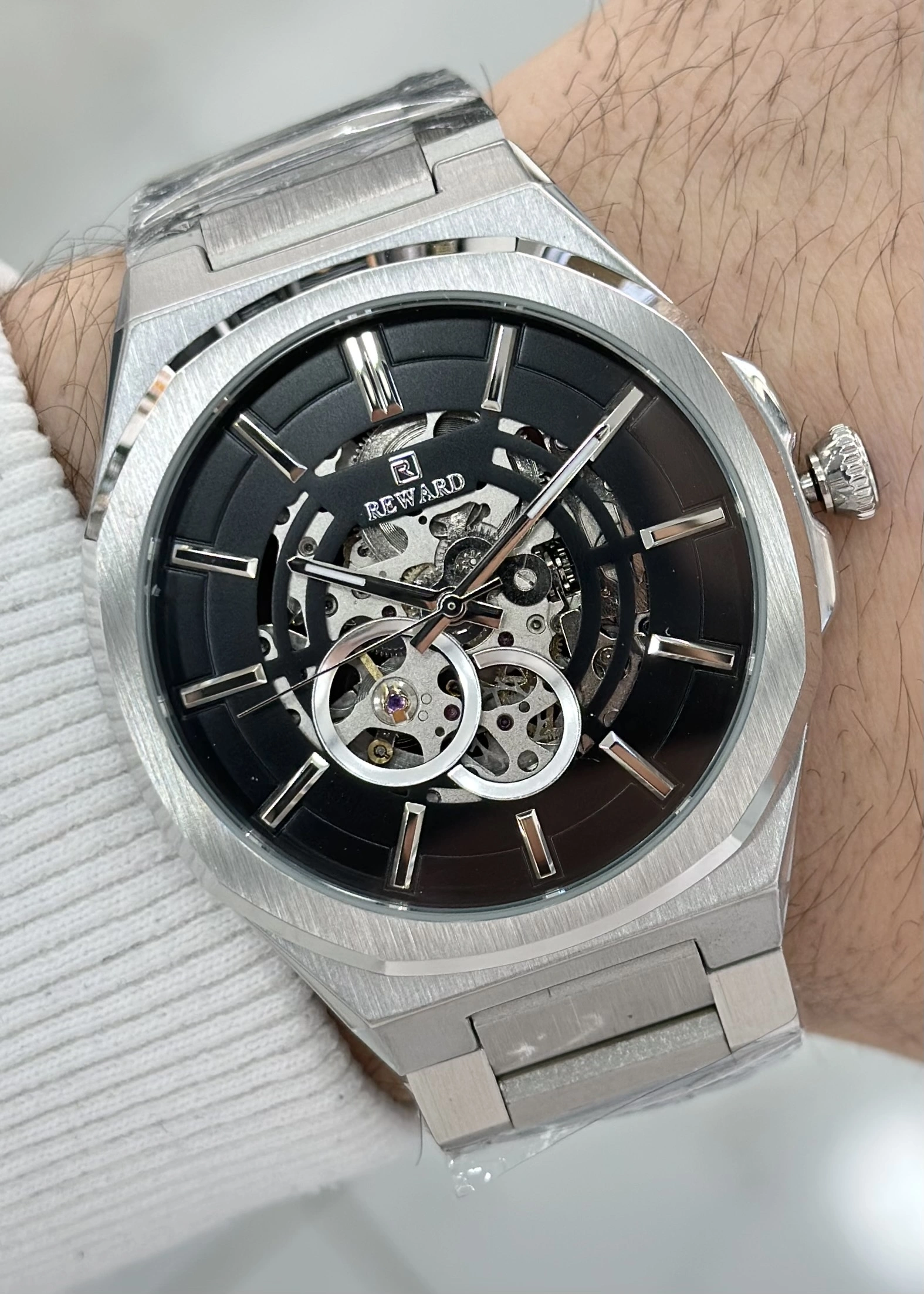 Reward Orijinal 2 Yıl Garantili 5ATM Su Geçirmezlik Siyah Kadran Çelik Kordon Otomatik Erkek Kol Saati ILK.127.N