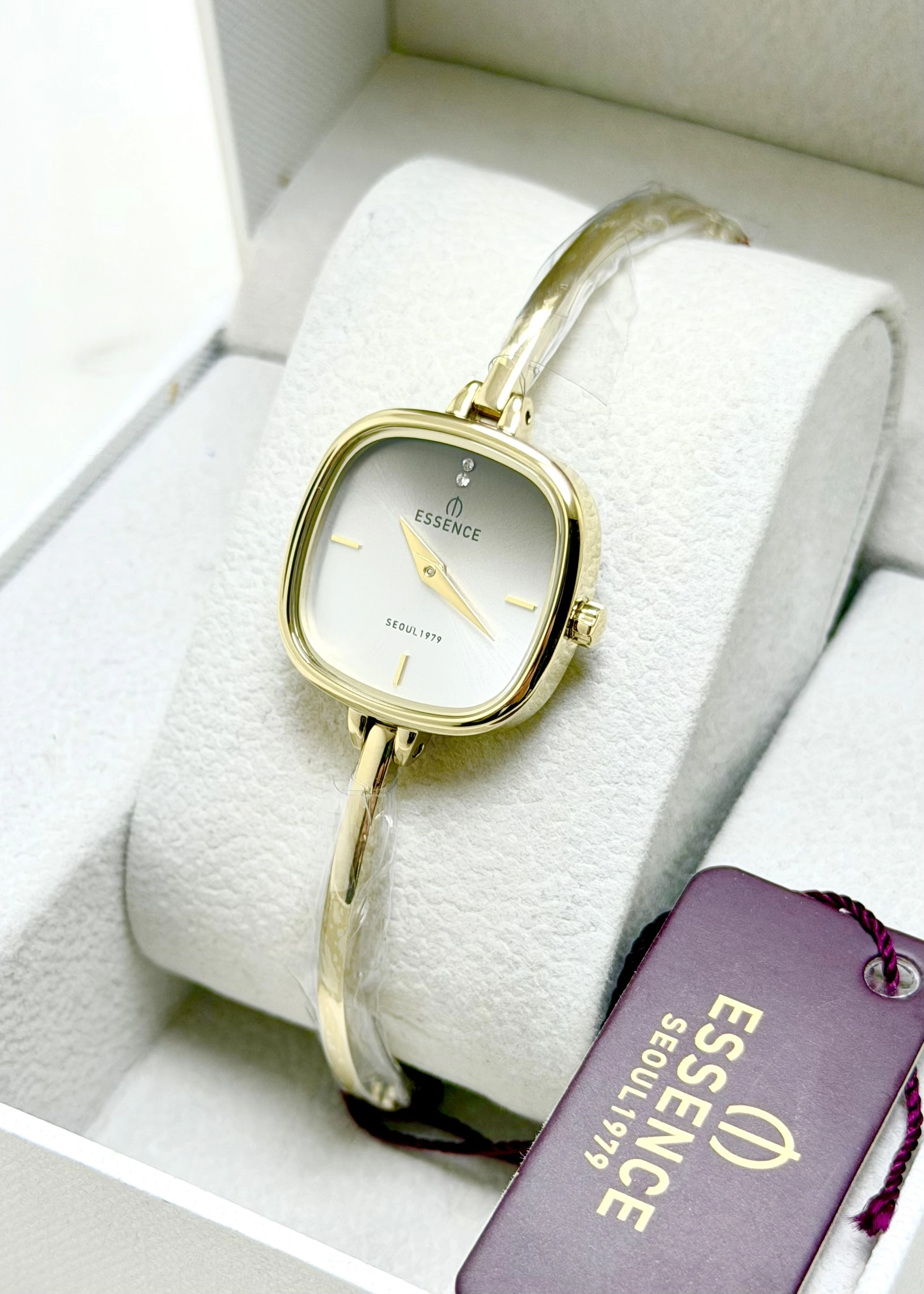 Essence D1222.140 Kadın Kol Saati