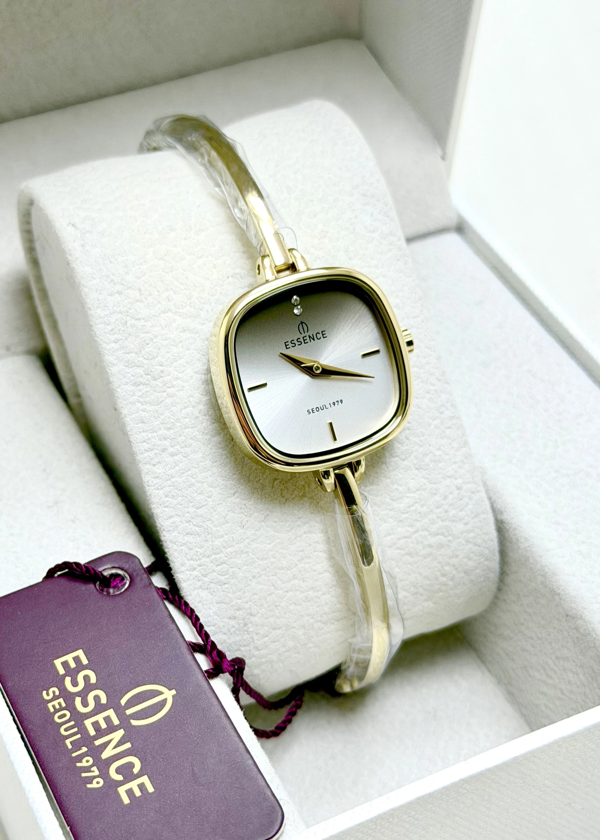 Essence D1222.140 Kadın Kol Saati