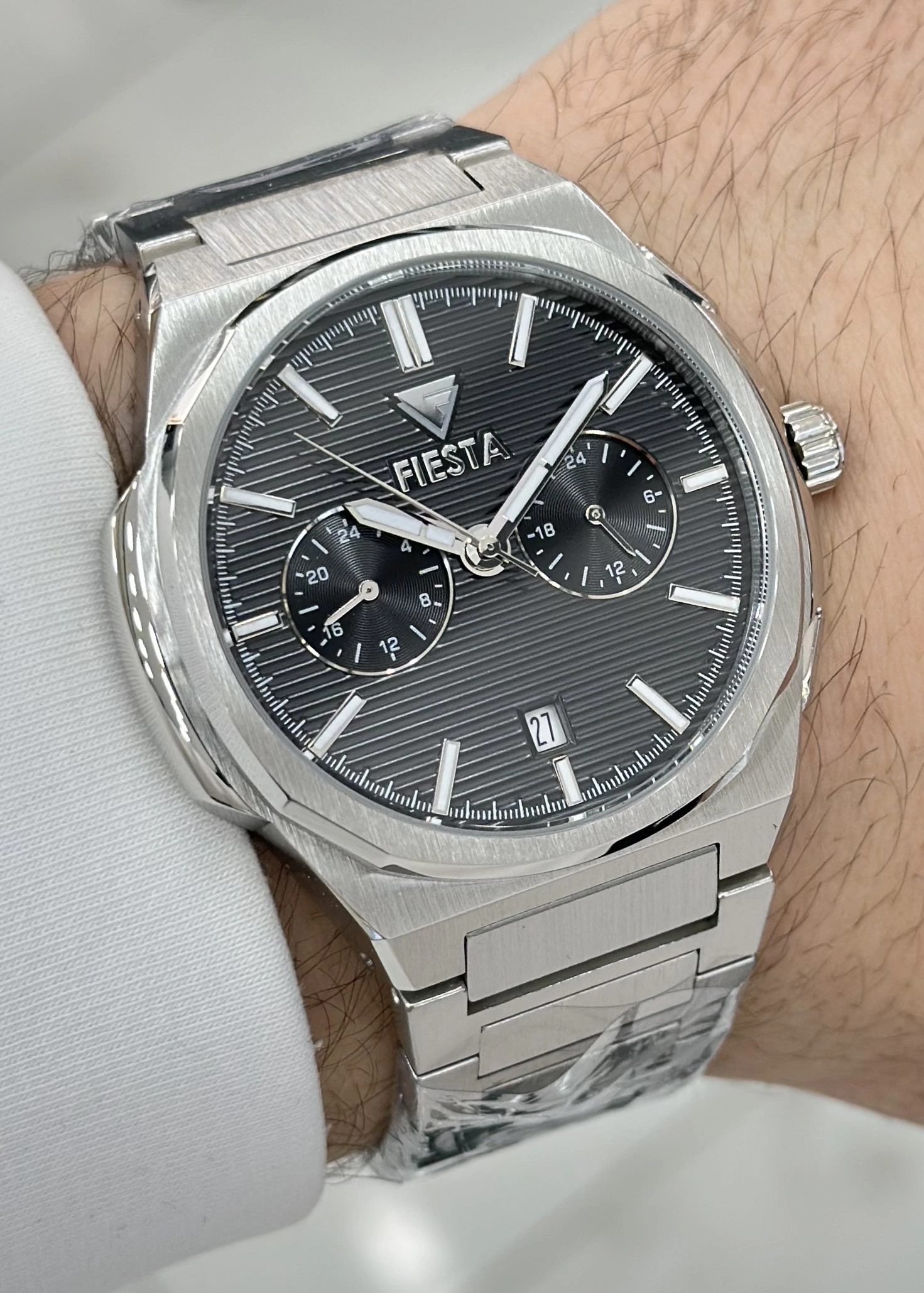 FİESTA FONKSİYONLU SİYAH KADRAN DAMAT SAATİ ÇELİK ORJİNAL 2 YIL GRANTİLİ SU GEÇİRMEZ RENK ATMAZ ERKEK KOL SAATİ