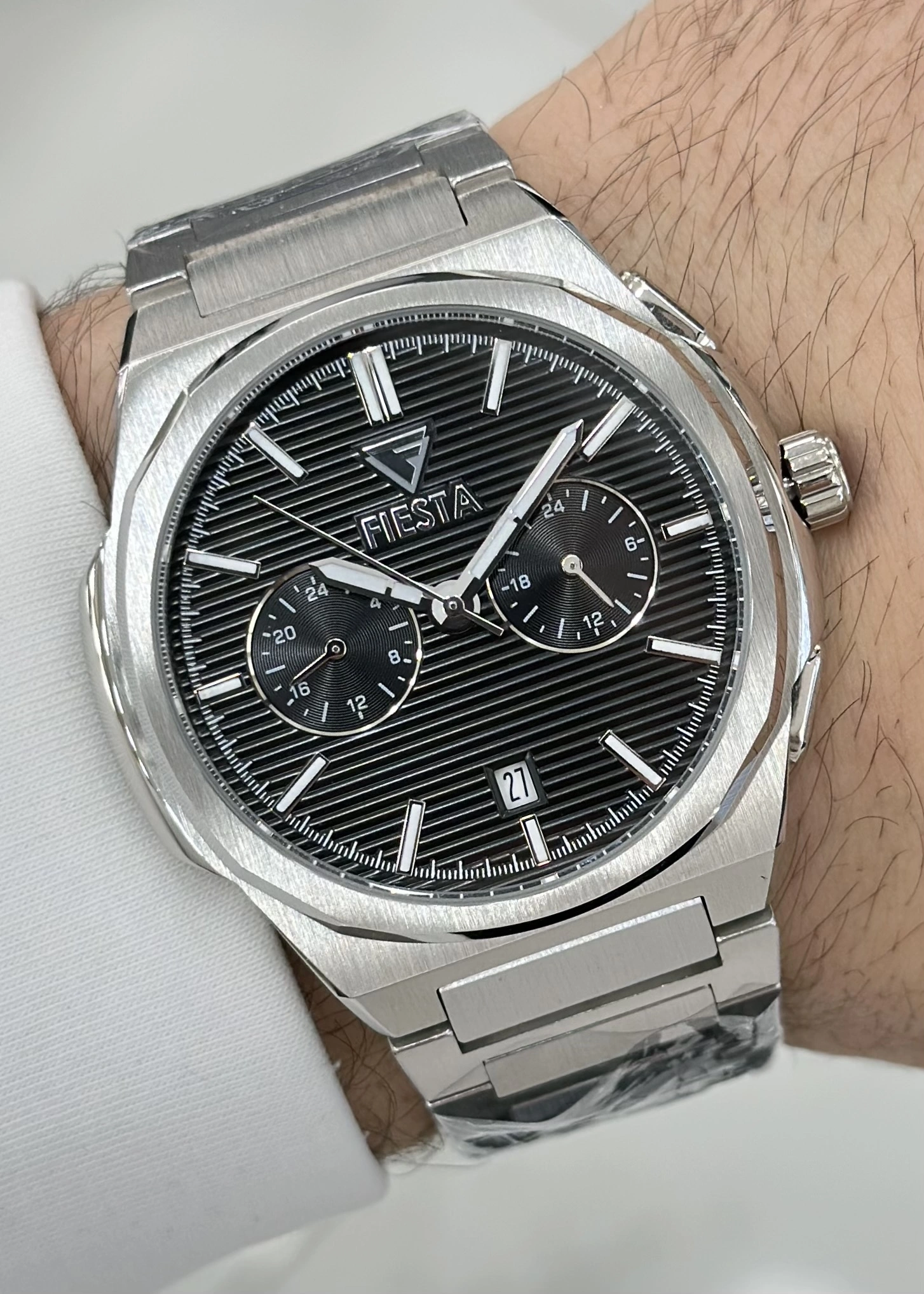 FİESTA FONKSİYONLU SİYAH KADRAN DAMAT SAATİ ÇELİK ORJİNAL 2 YIL GRANTİLİ SU GEÇİRMEZ RENK ATMAZ ERKEK KOL SAATİ