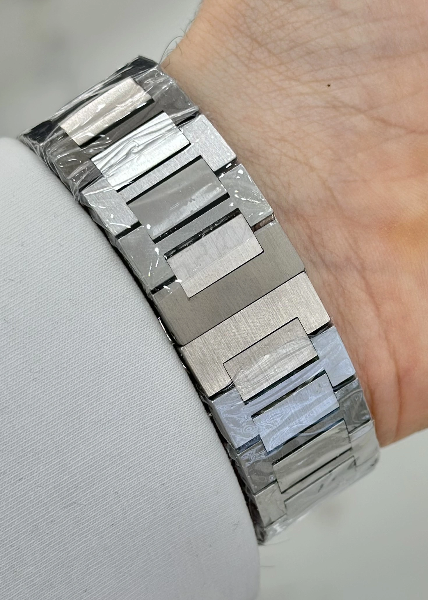 FİESTA FONKSİYONLU BEYAZ KADRAN DAMAT SAATİ ÇELİK ORJİNAL 2 YIL GRANTİLİ SU GEÇİRMEZ RENK ATMAZ ERKEK KOL SAATİ