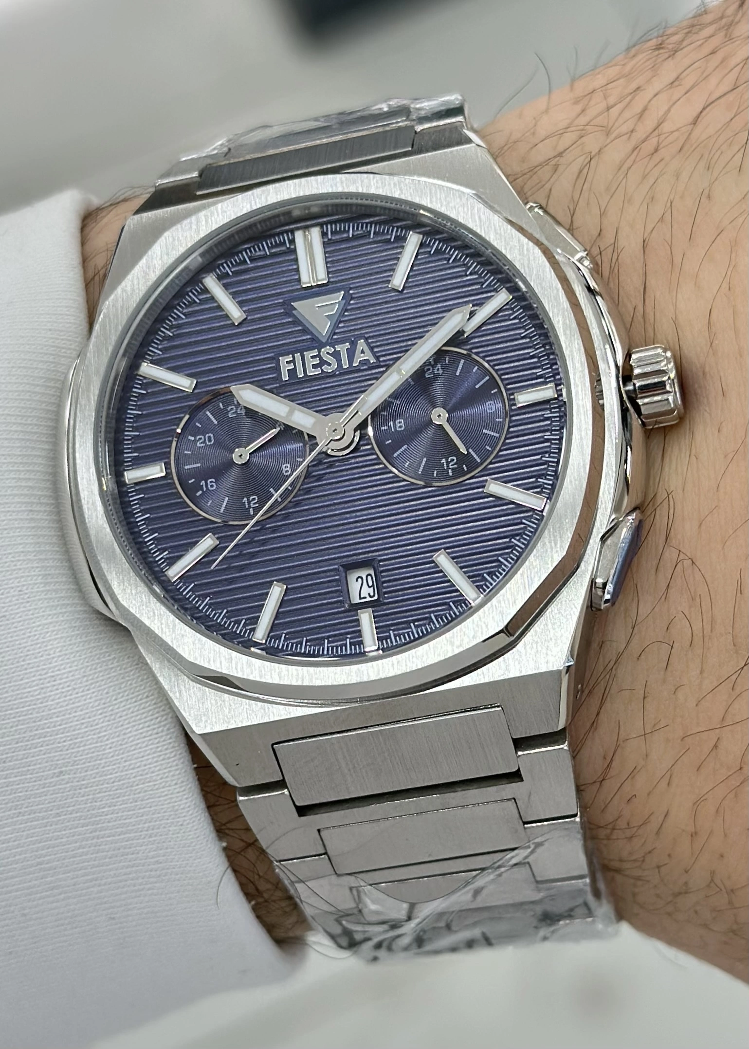 FİESTA FONKSİYONLU LACİVERT KADRAN DAMAT SAATİ ÇELİK ORJİNAL 2 YIL GRANTİLİ SU GEÇİRMEZ RENK ATMAZ ERKEK KOL SAATİ