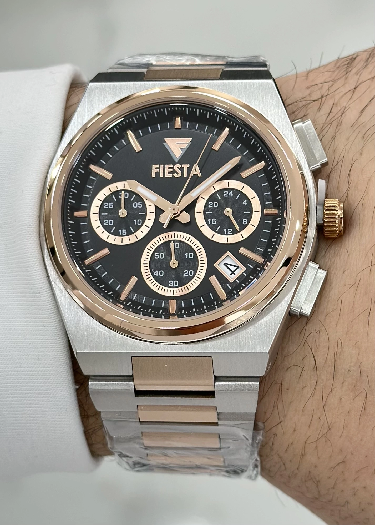 FİESTA FONKSİYONLU ÇELİK KORDON SİYAH KADRAN ORJİNAL 2 YIL GARANTİLİ SU GEÇİRMEZ HEDİYELİK ERKEK KOL SAATİ