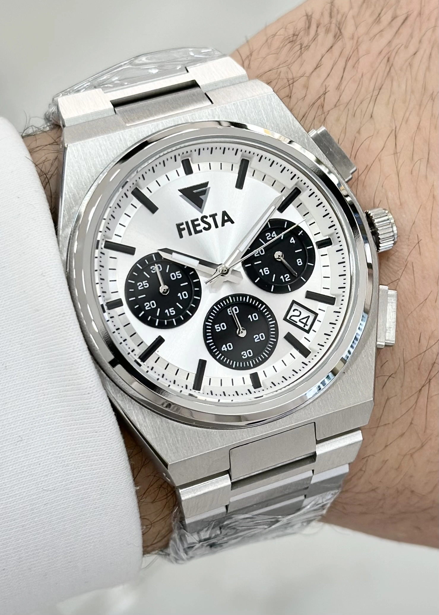 FİESTA FONKSİYONLU ÇELİK KORDON BEYAZ KADRAN ORJİNAL 2 YIL GARANTİLİ SU GEÇİRMEZ HEDİYELİK ERKEK KOL SAATİ