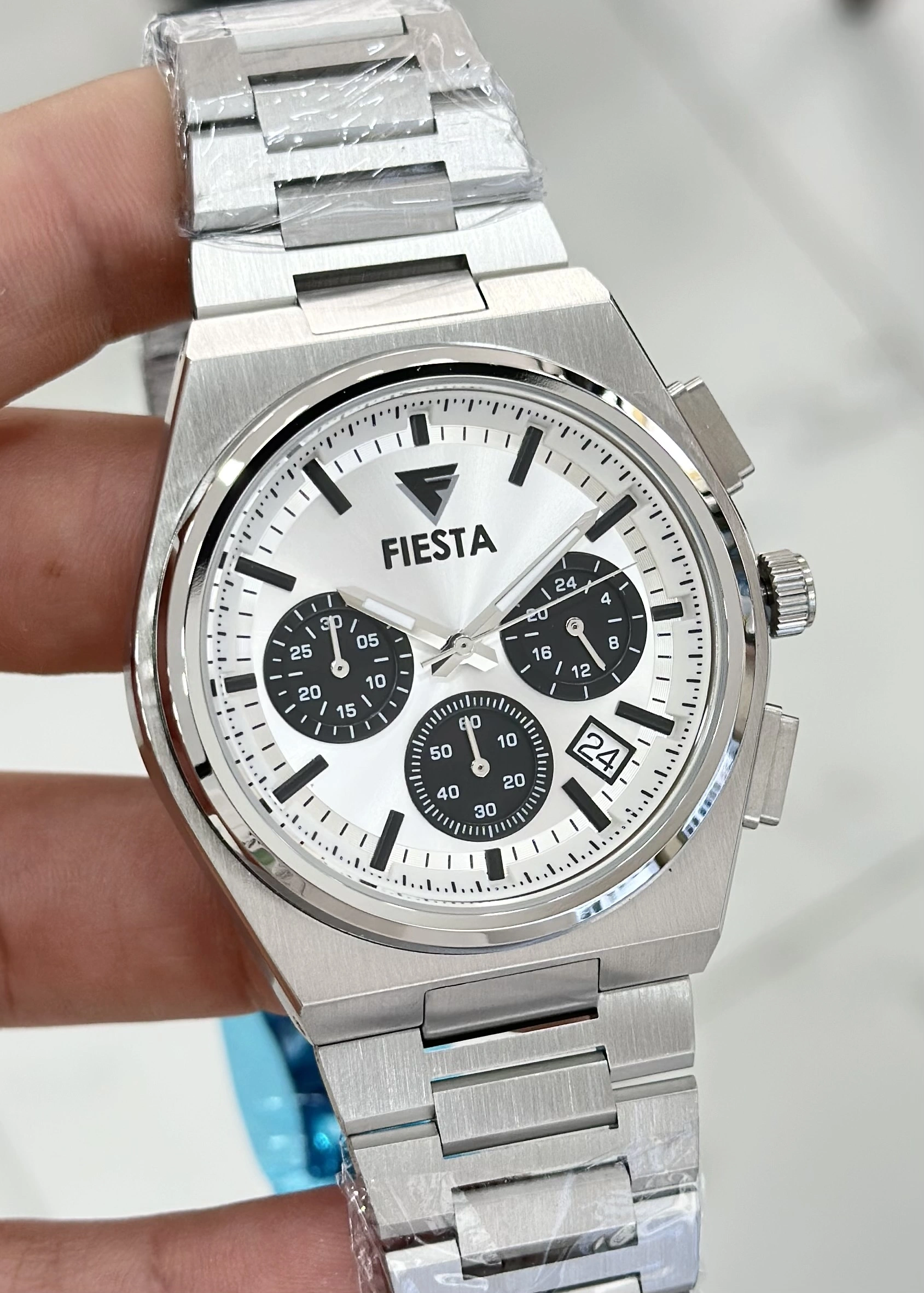 FİESTA FONKSİYONLU ÇELİK KORDON BEYAZ KADRAN ORJİNAL 2 YIL GARANTİLİ SU GEÇİRMEZ HEDİYELİK ERKEK KOL SAATİ