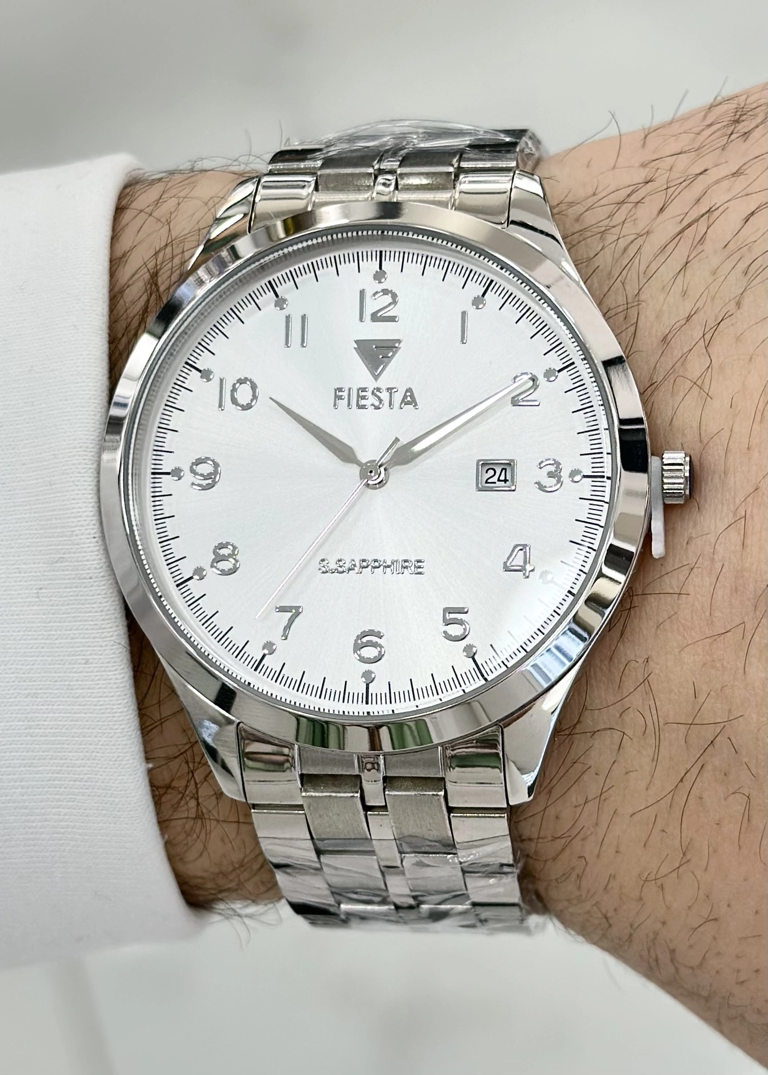 FİESTA ORJİNAL 2 YIL GARANTİLİ ÇELİK KORDON RENK ATMAZ BEYAZ KADRANLI RAKAMLI HEDİYELİK ERKEK KOL SAATİ