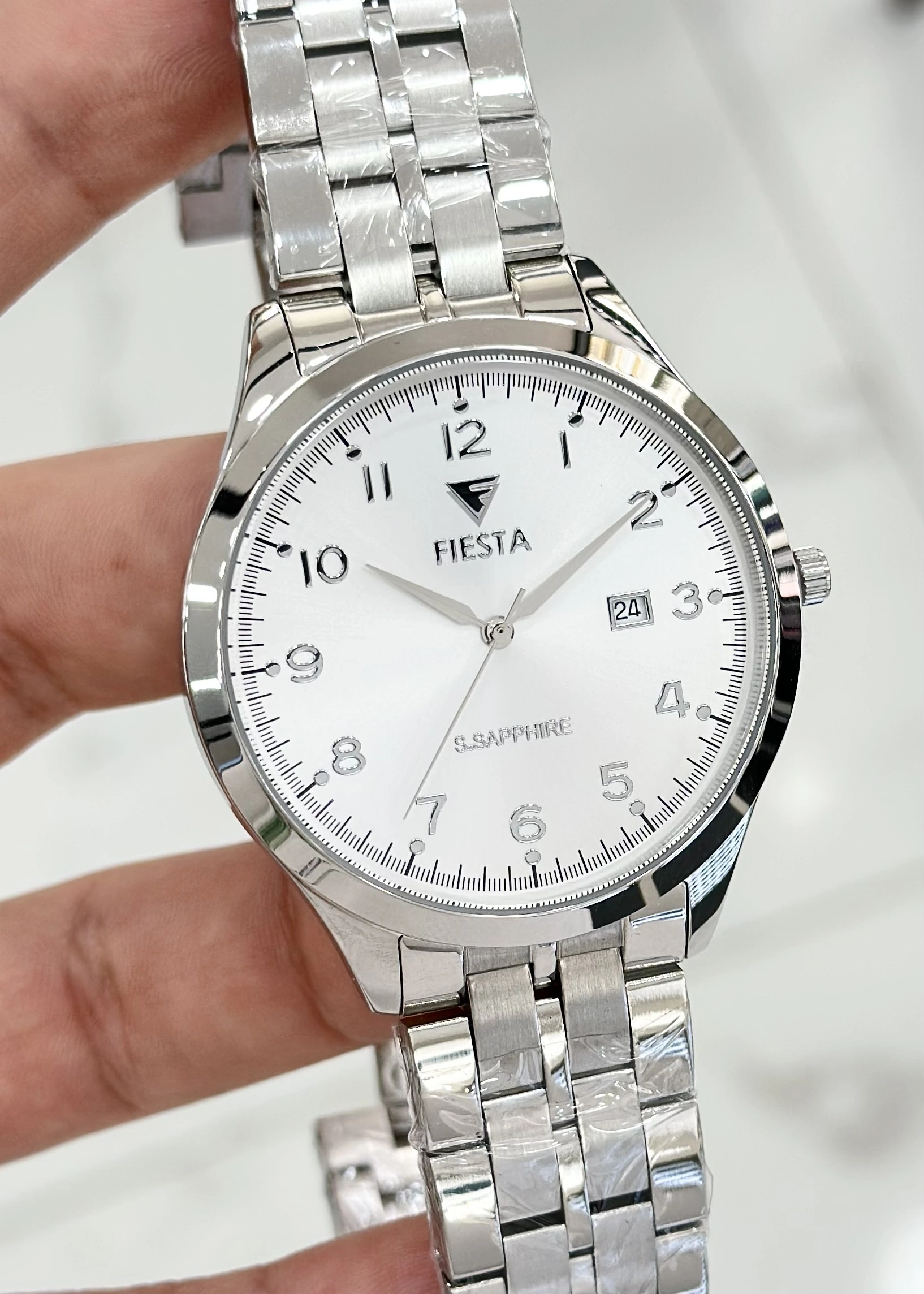 FİESTA ORJİNAL 2 YIL GARANTİLİ ÇELİK KORDON RENK ATMAZ BEYAZ KADRANLI RAKAMLI HEDİYELİK ERKEK KOL SAATİ