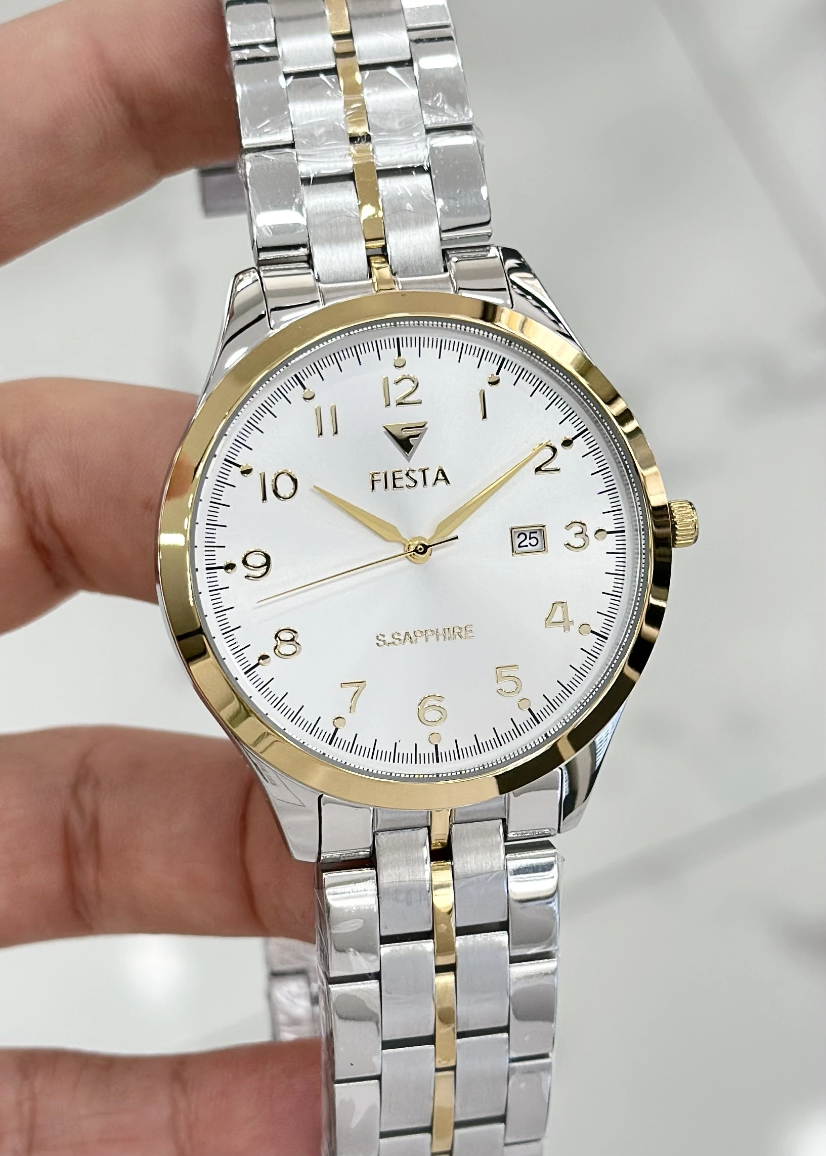 FİESTA ORJİNAL 2 YIL GARANTİLİ ÇELİK KORDON RENK ATMAZ BEYAZ KADRANLI RAKAMLI HEDİYELİK ERKEK KOL SAATİ