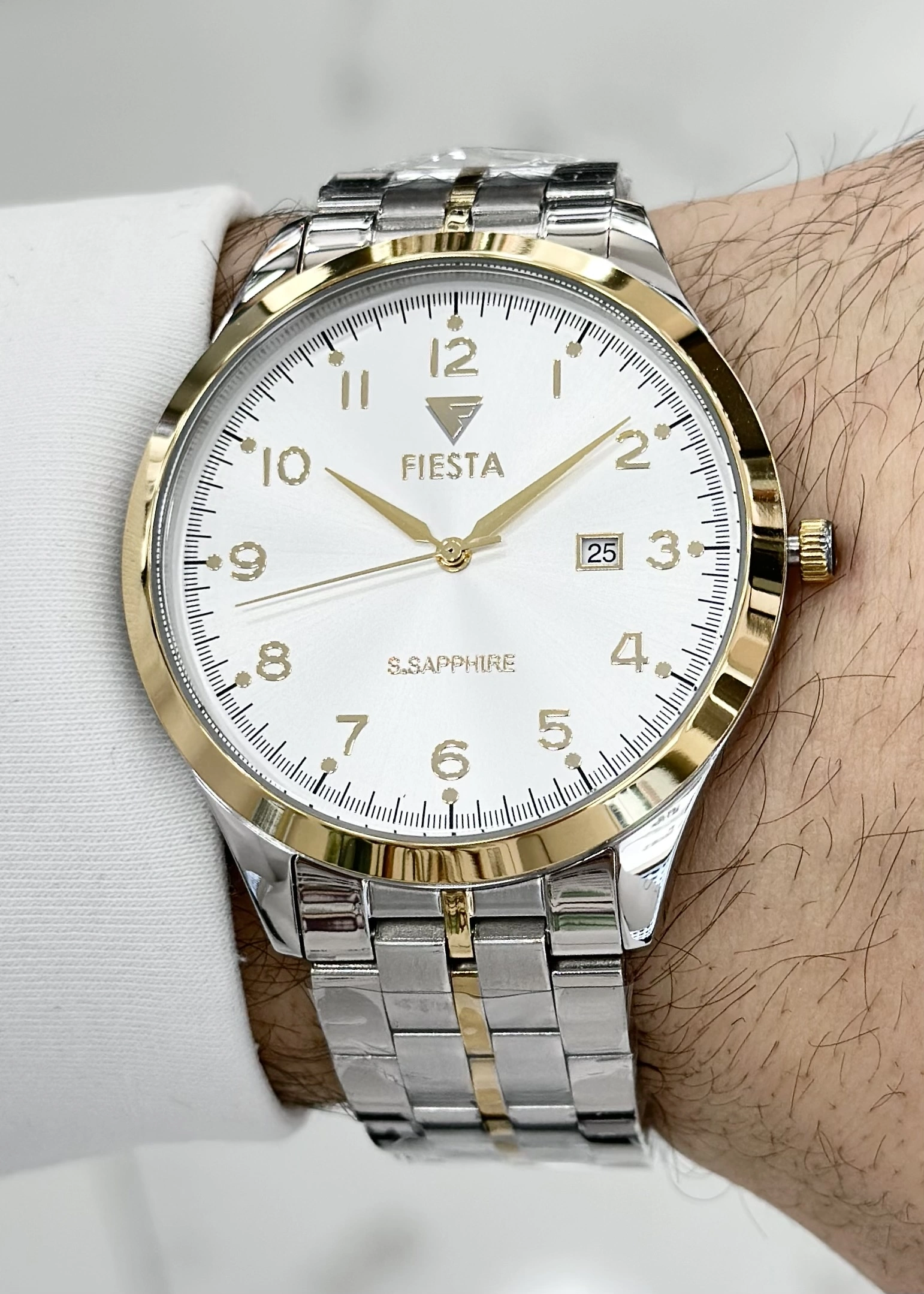 FİESTA ORJİNAL 2 YIL GARANTİLİ ÇELİK KORDON RENK ATMAZ BEYAZ KADRANLI RAKAMLI HEDİYELİK ERKEK KOL SAATİ