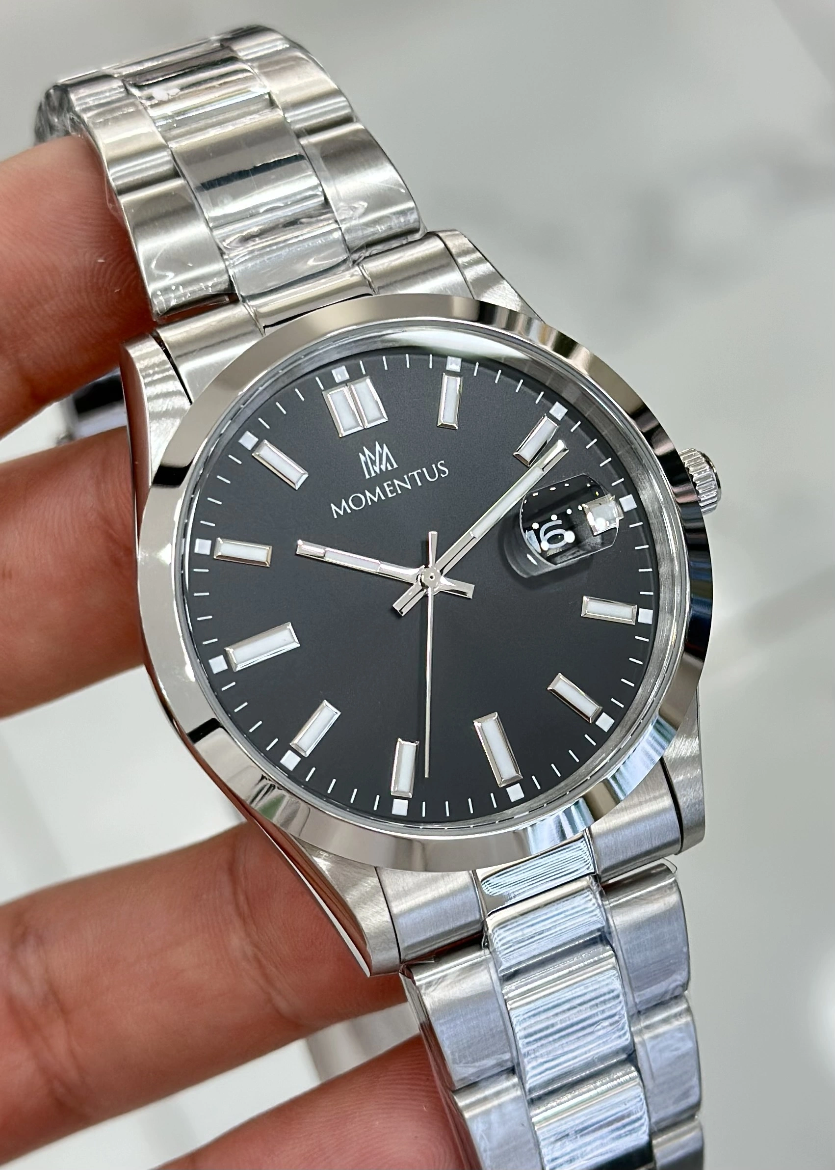 Momentus Orijinal Çelik Kordon Su Geçirmez Erkek Kol Saati ILKCM136S-04SS