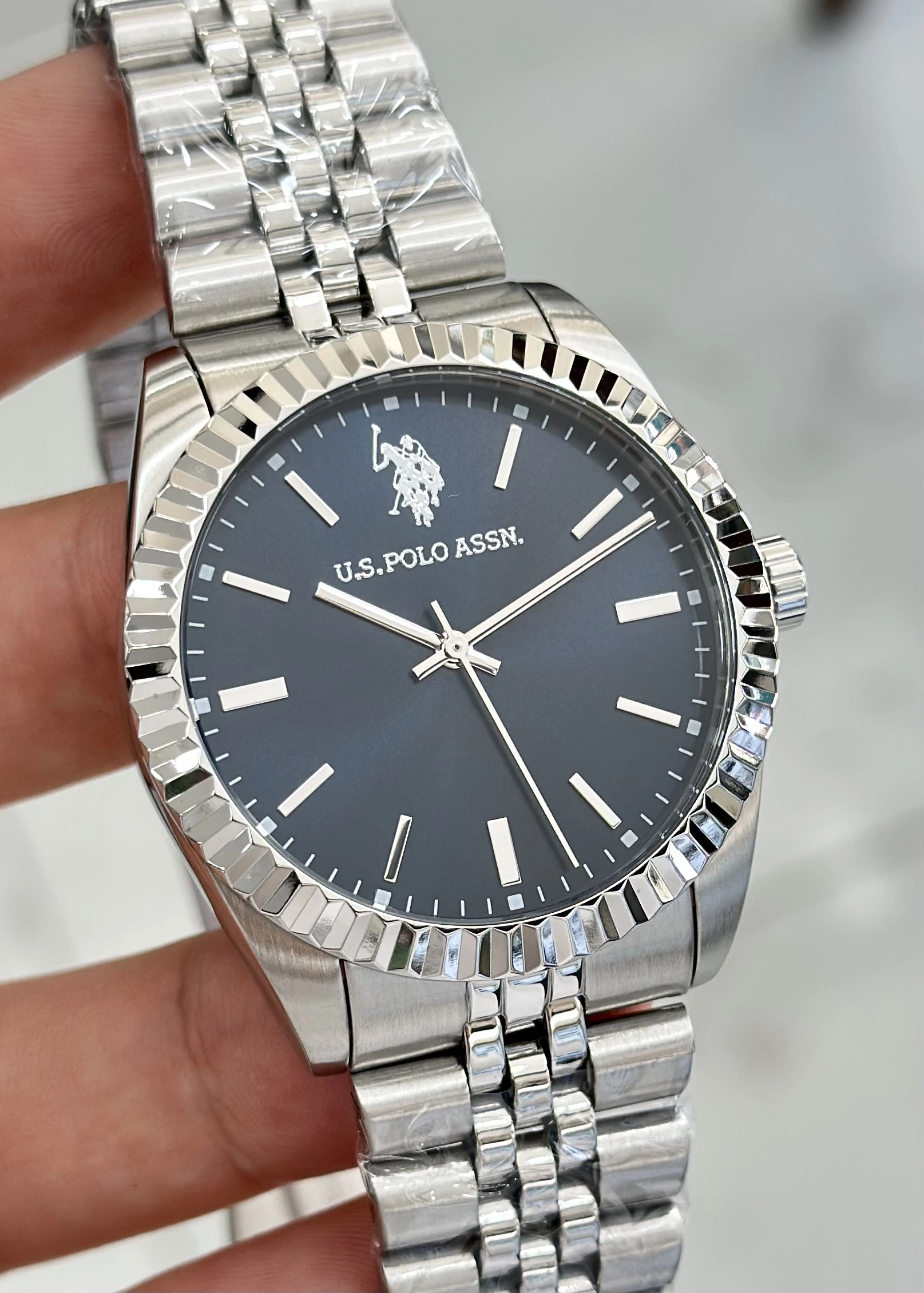 U.S.POLO ASSN Çelik Kordon 5Atm Suya Dayanıklı 2 Yıl Garantili Erkek Kol Saati USPA1111-02