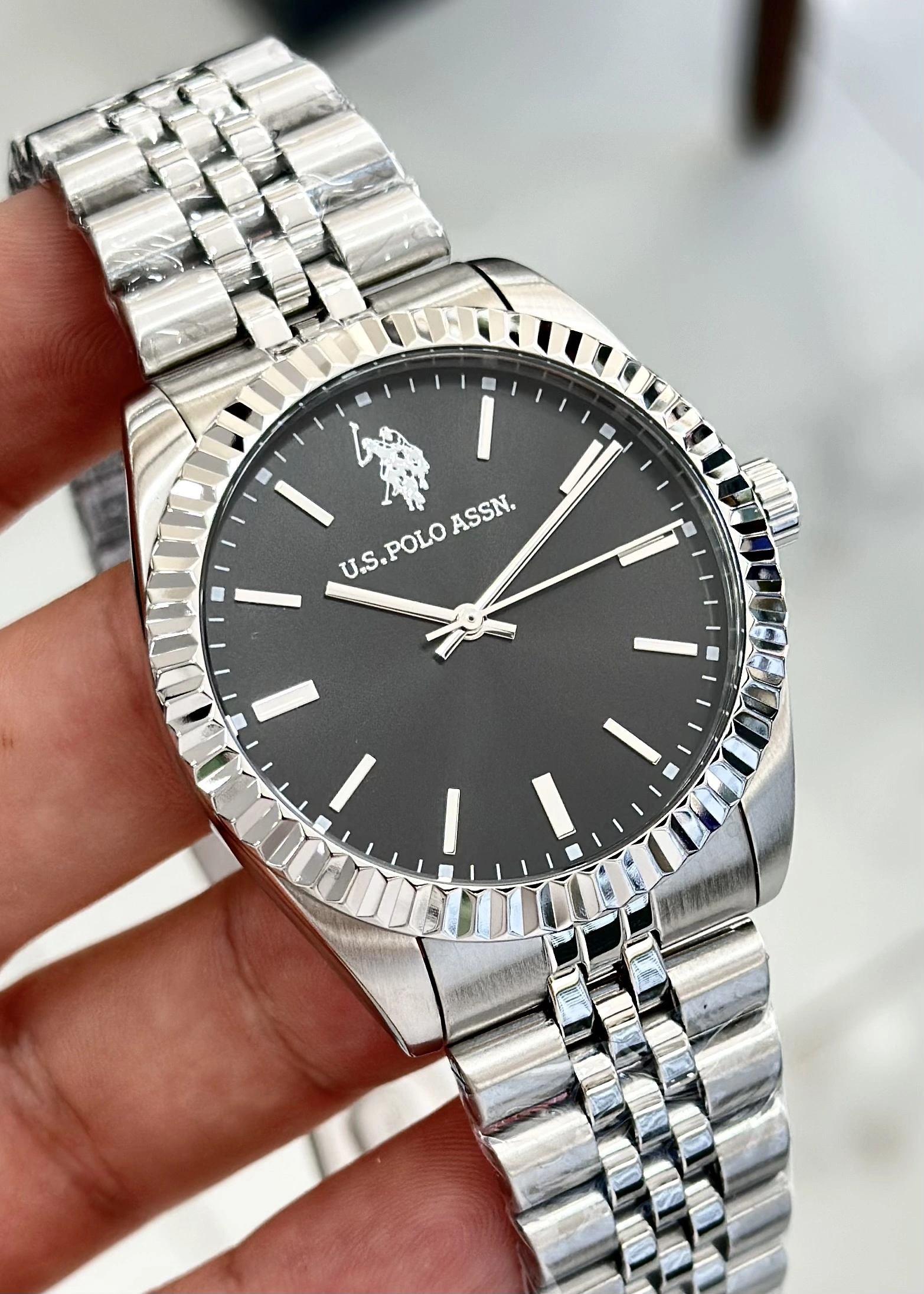 U.S.POLO ASSN Çelik Kordon 5Atm Suya Dayanıklı 2 Yıl Garantili Erkek Kol Saati USPA1111-05