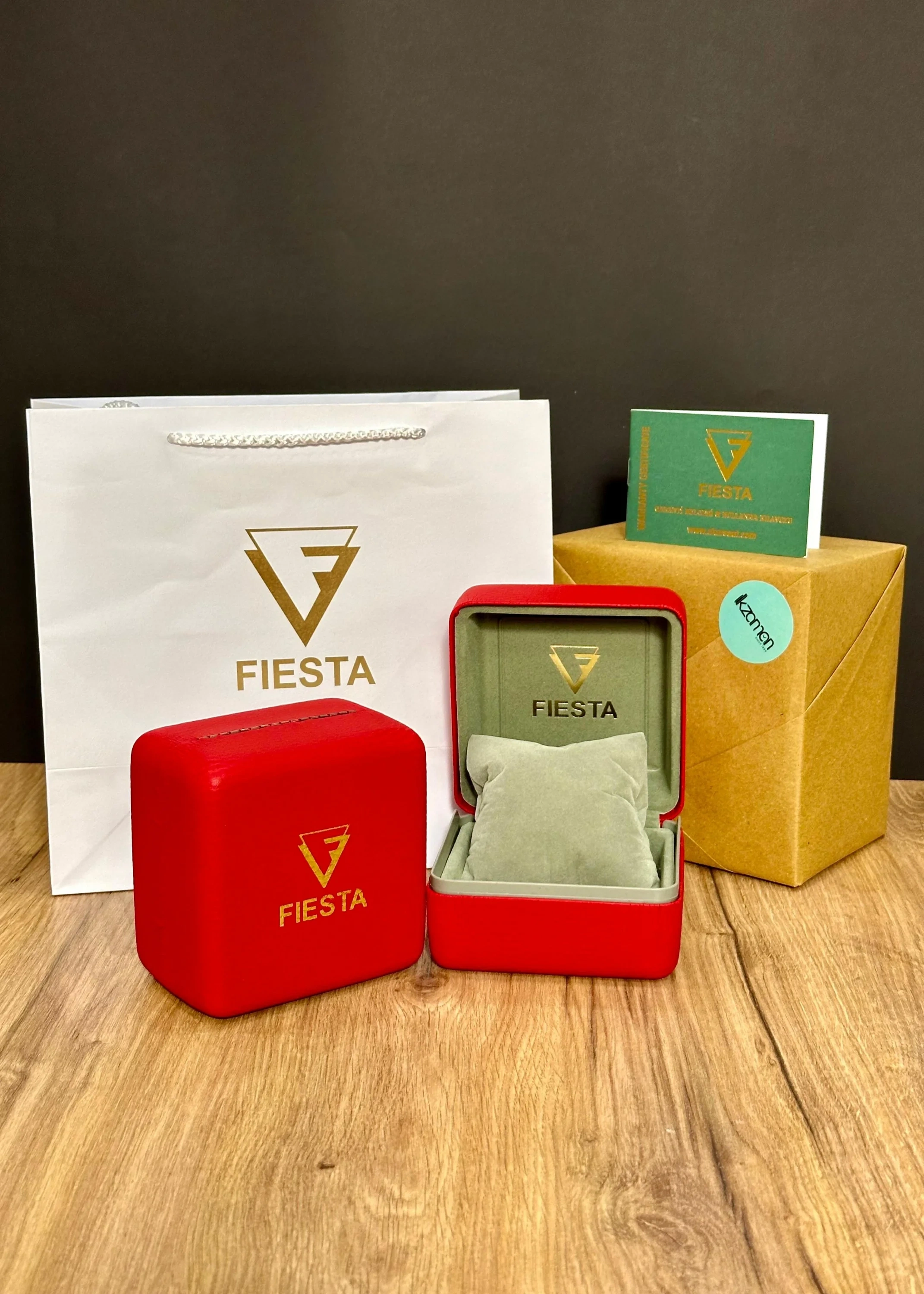 Fiesta Takvimli Çelik Kordon Su Geçirmez Kadın Kol Saati