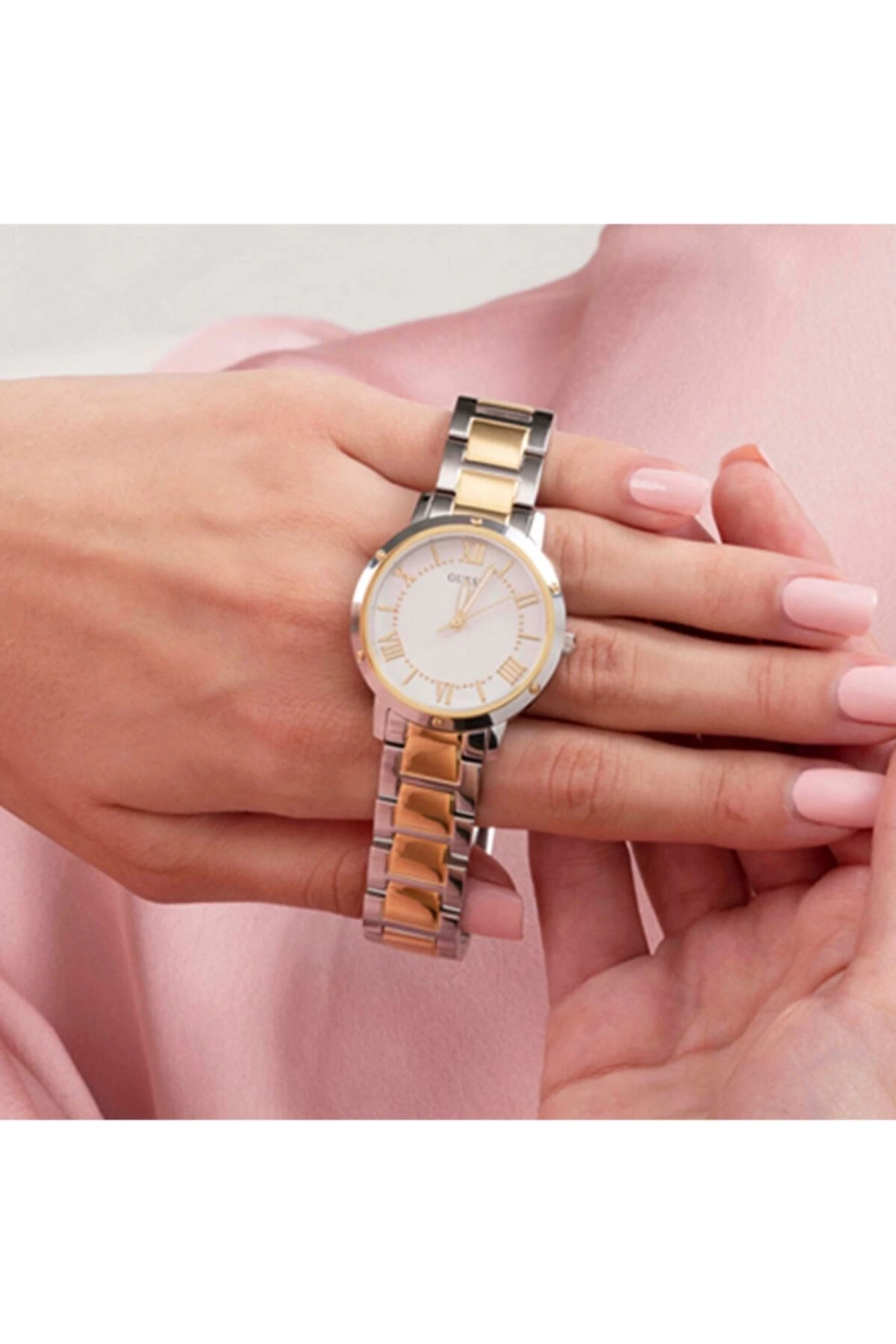 Guess GUGW0404L2 Kadın Kol Saati