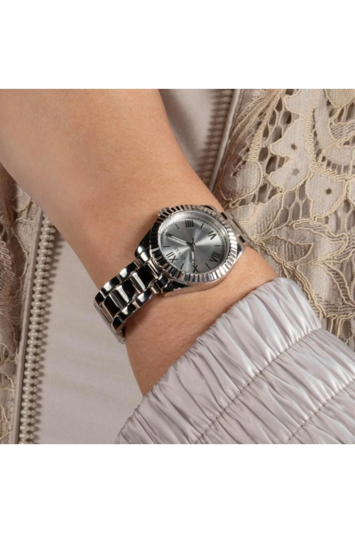 Guess GUGW0687L1 Kadın Kol Saati