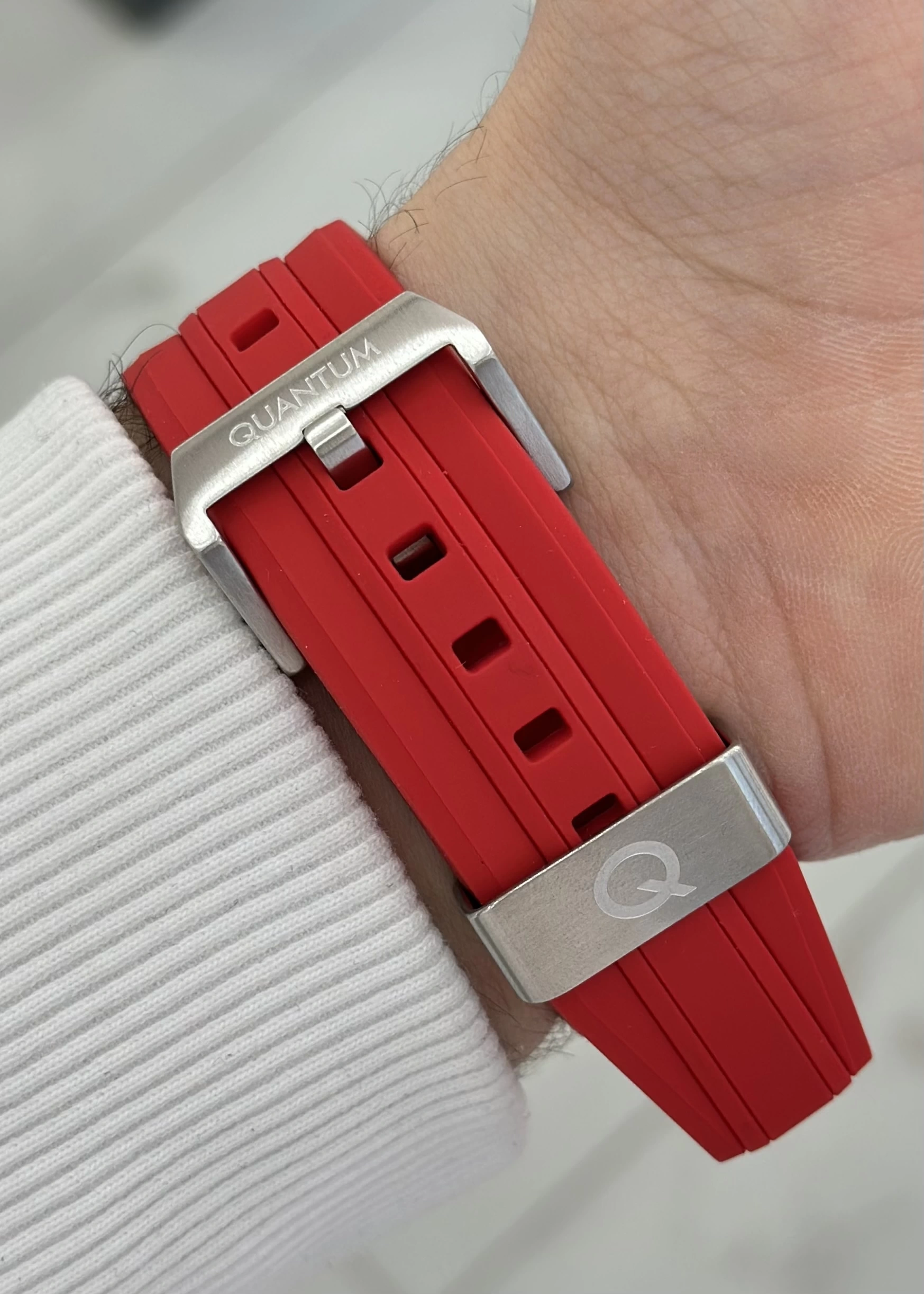 Quantum Marka Kare Kırmızı Erkek Kol Saati