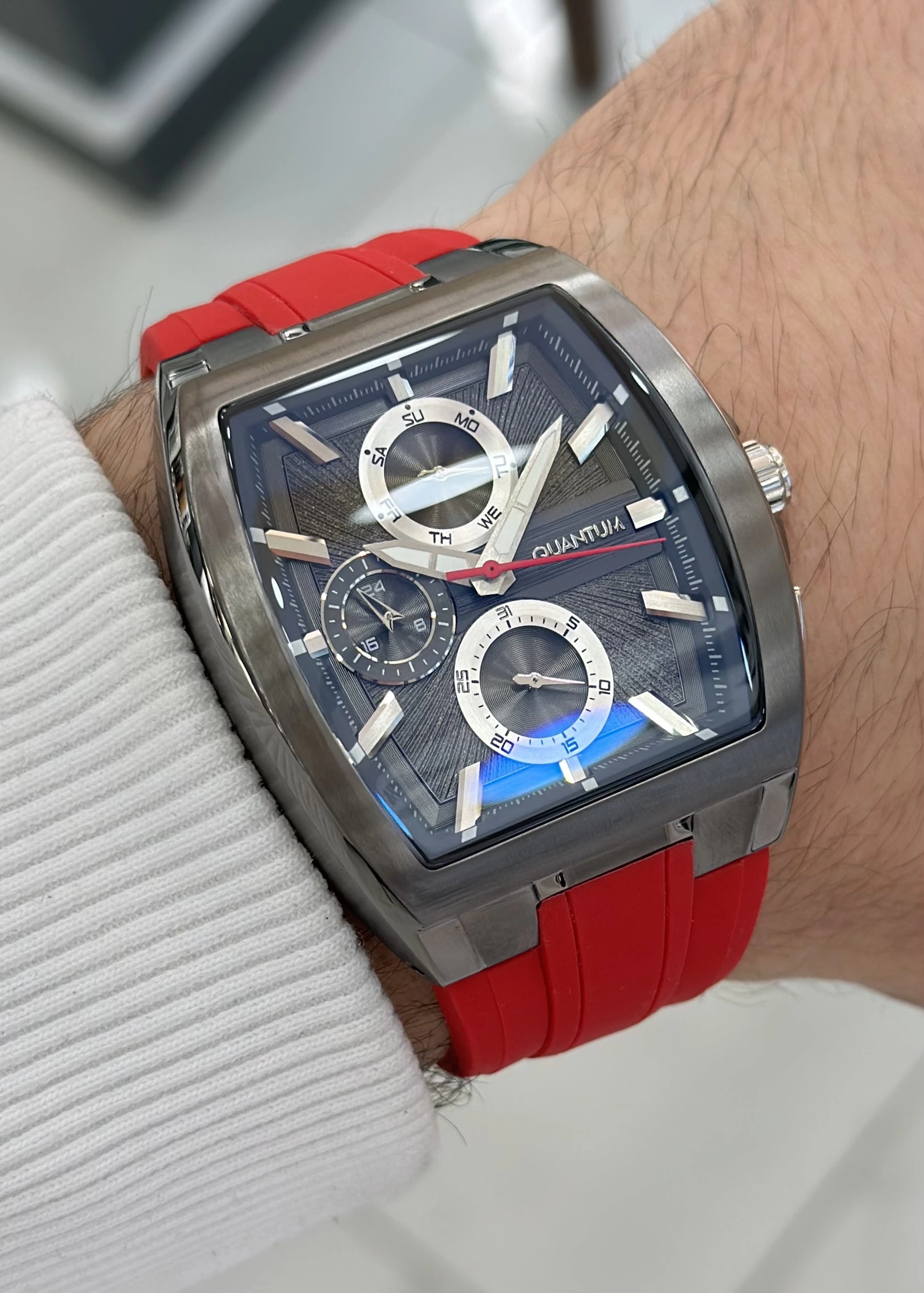 Quantum Marka Kare Kırmızı Erkek Kol Saati