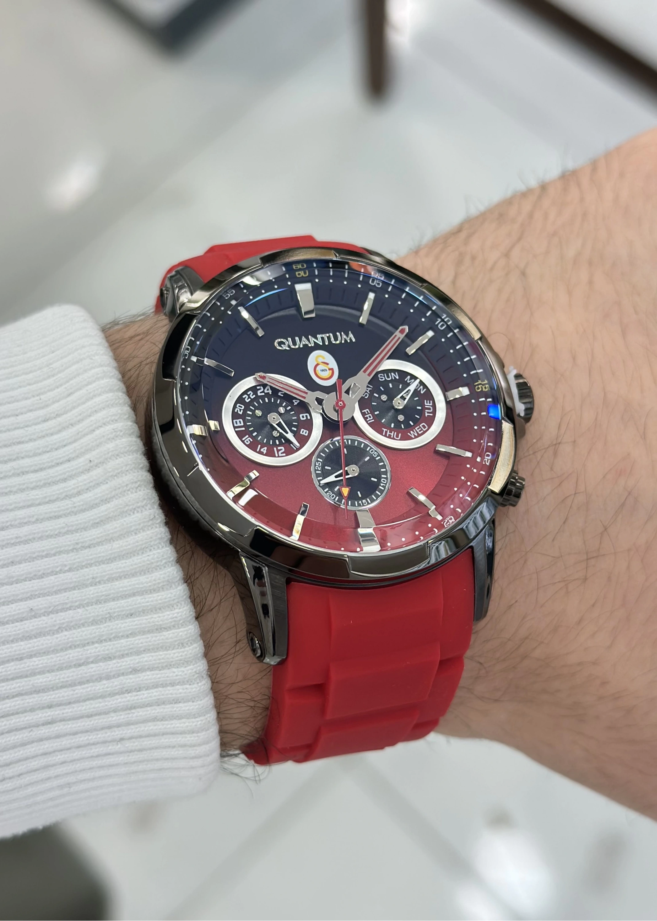 Qunatum Galatasaray Taraftar Kol Saati