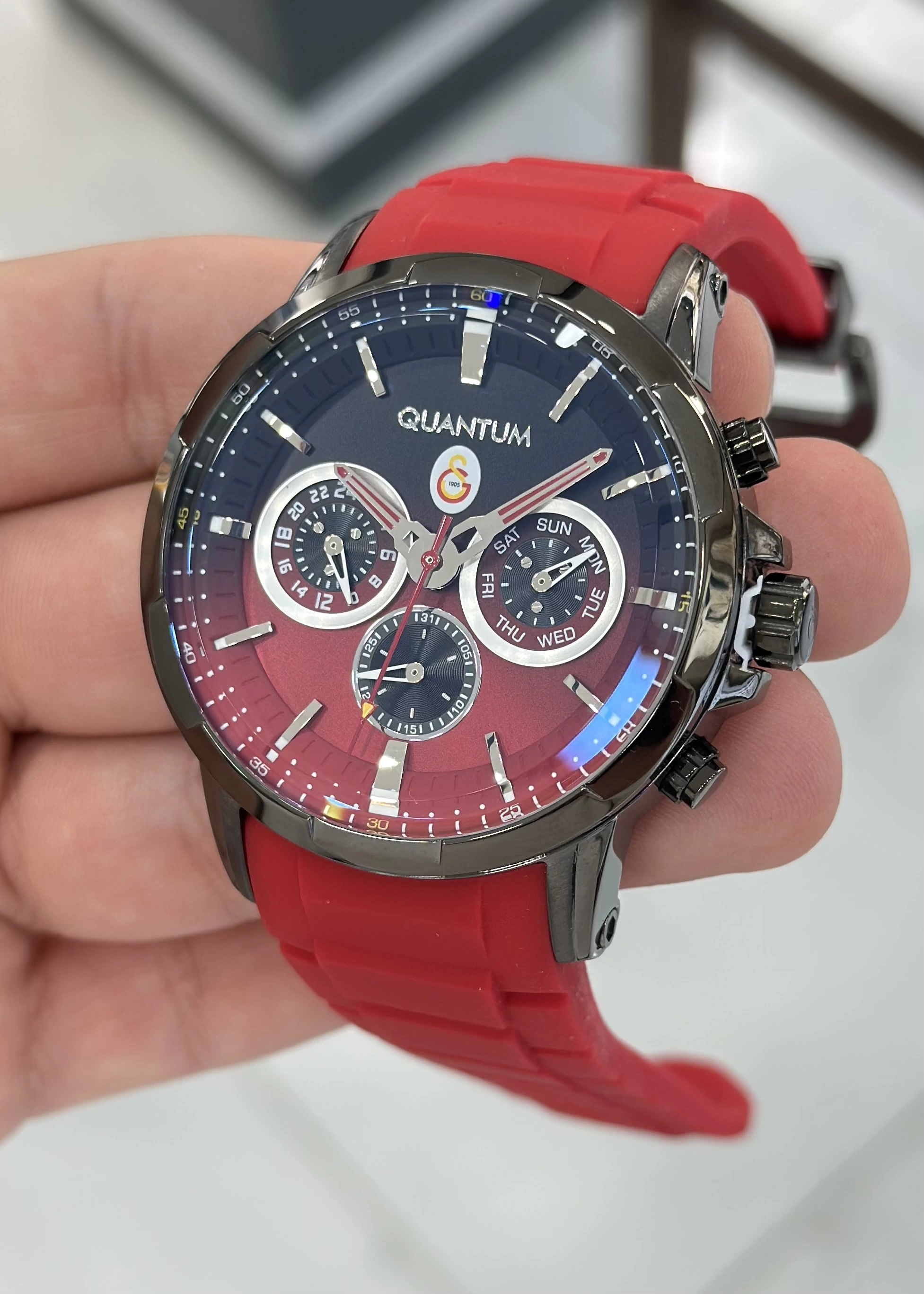 Qunatum Galatasaray Taraftar Kol Saati