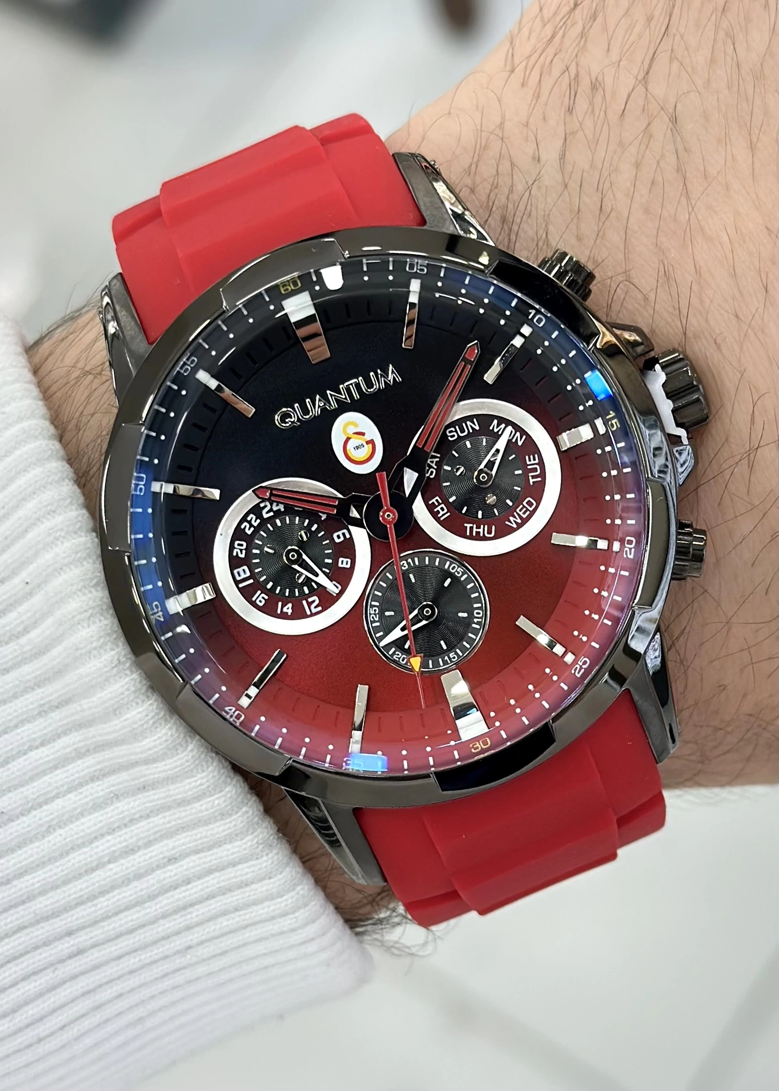 Qunatum Galatasaray Taraftar Kol Saati