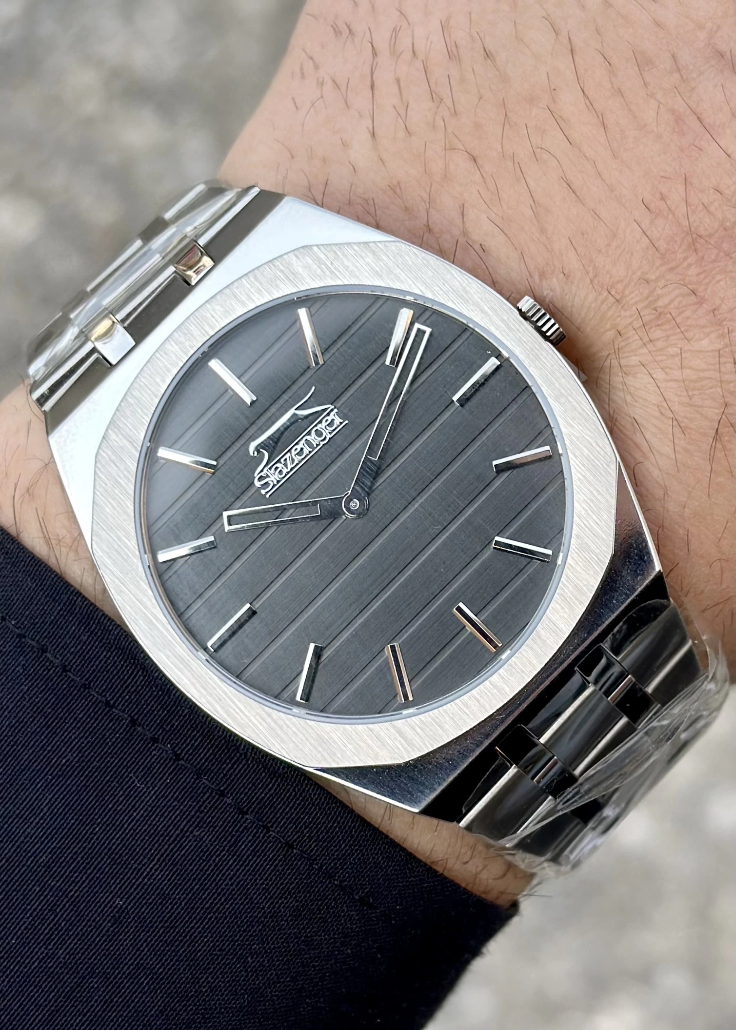 Slazenger Gümüş Renk Çelik Kordon Siyah Kadran Erkek Kol Saati