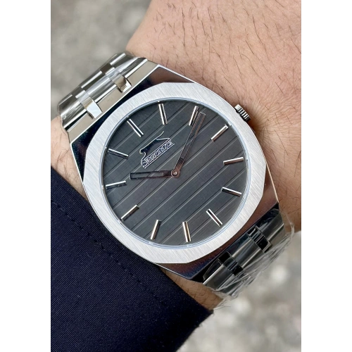 Slazenger Gümüş Renk Çelik Kordon Siyah Kadran Erkek Kol Saati