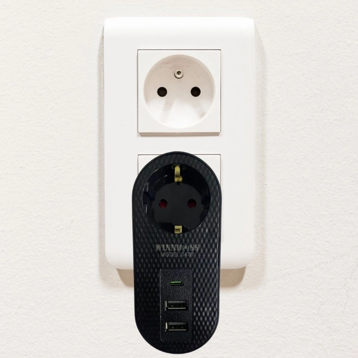 2 USB,1 TYPE-C Girişli 1'li Çocuk Korumalı,Isıya Karşı Dayanıklı 2500Watt Termal Akım Korumalı Priz (5324)