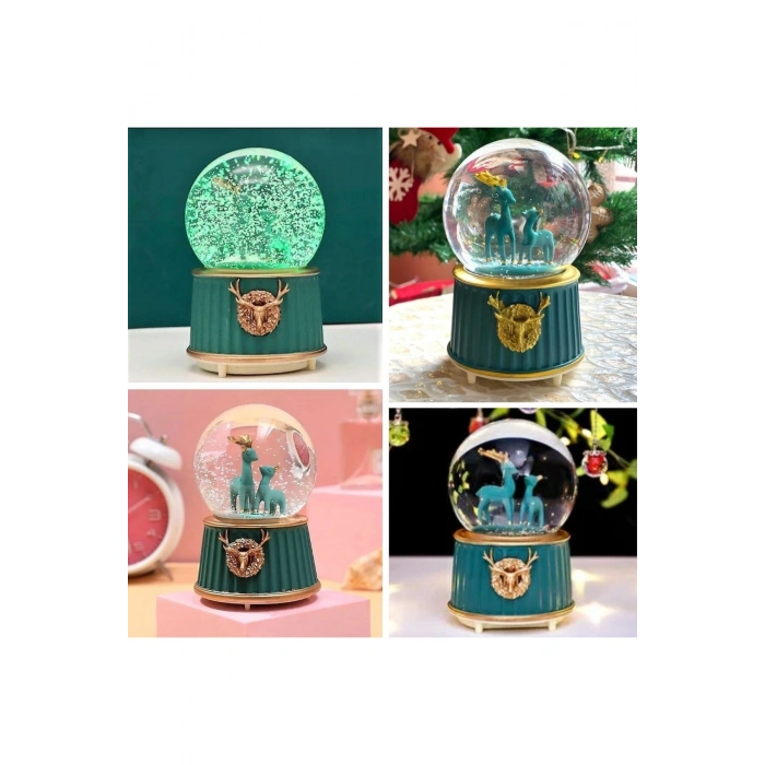 Pilli Işıklı Müzikli Kar Küresi–İki Geyikli Yeşil Figürlü Eğlenceli Masaüstü Biblo, LED Aydınlatmalı
