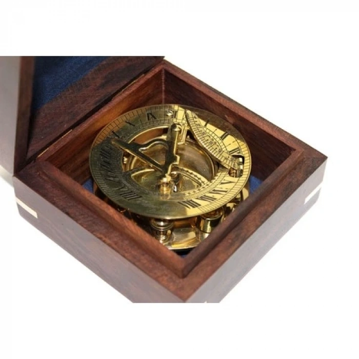 Ahşap Kutulu Pirinç Güneş Saati Ve Pusula Modeli