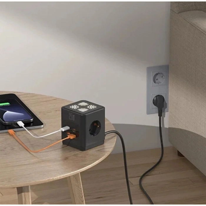 Akım Korumalı 3’lü Priz Gece Lambalı 25w 2xusb 2xtype-c Çıkış Yüksek Gerilim Koruma Priz Çoğaltıcı